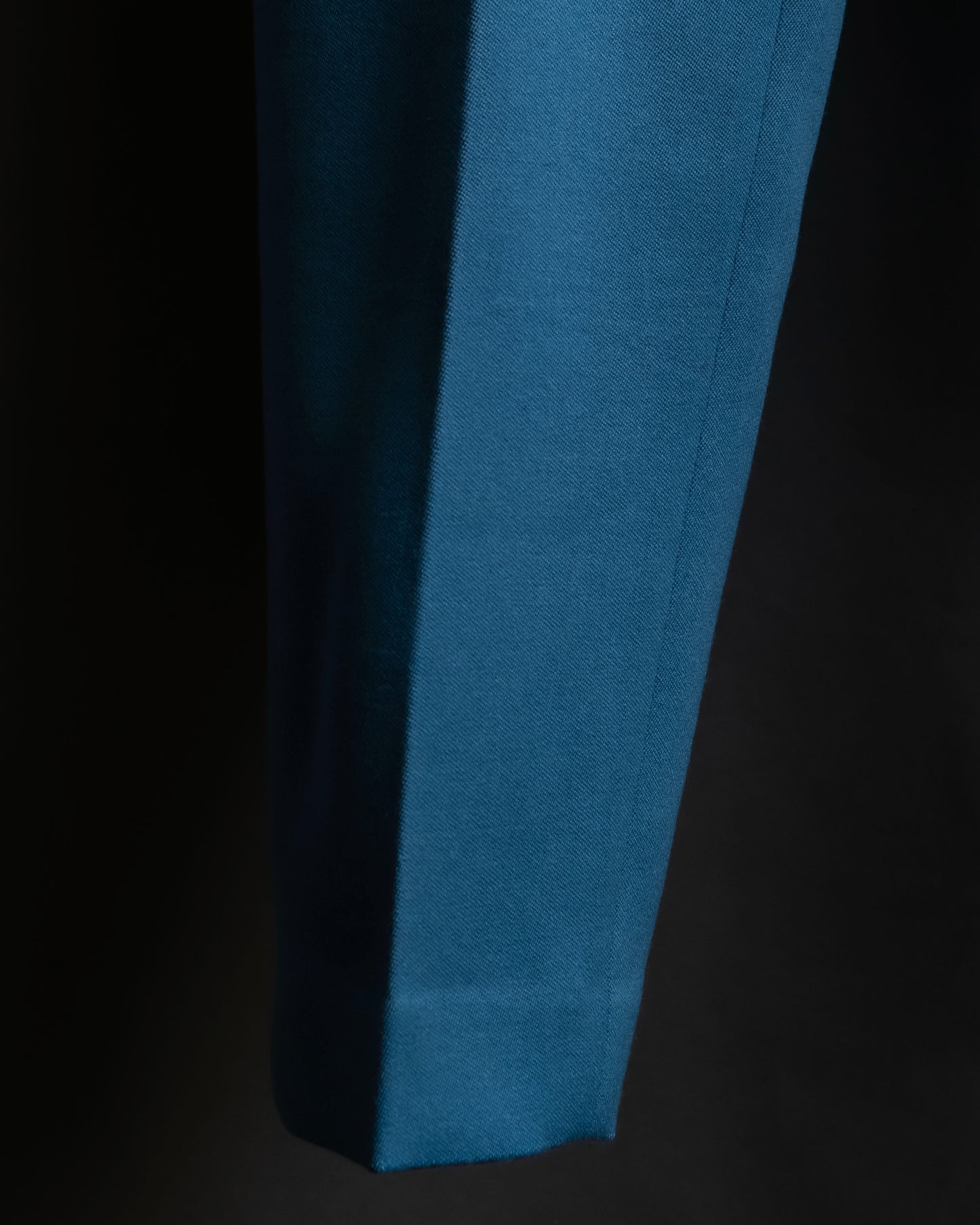 "DRAWER" Beautiful light blue tapered silhouette slacks