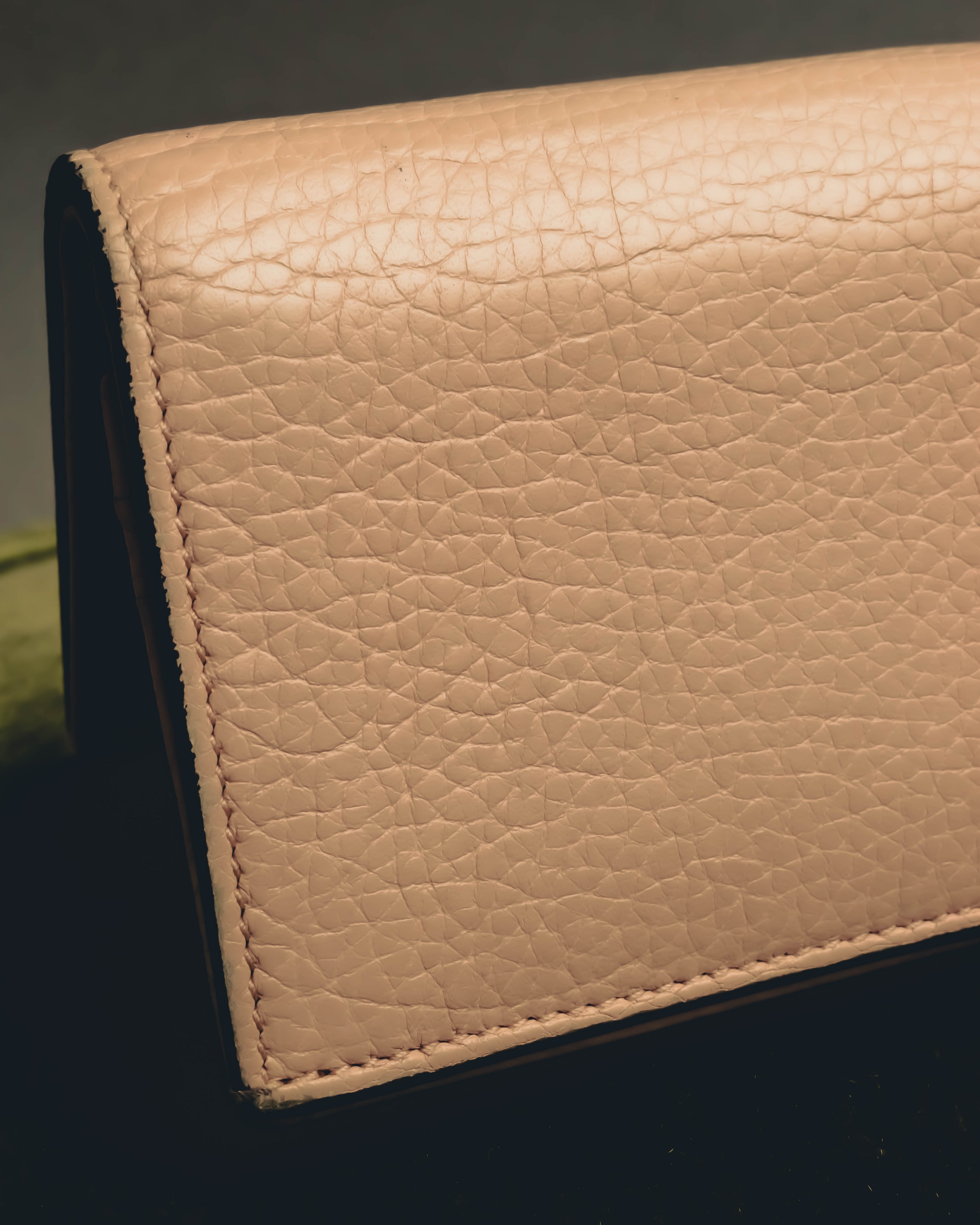 "GUCCI" 2010's-20's Pink bee motif trifold wallet