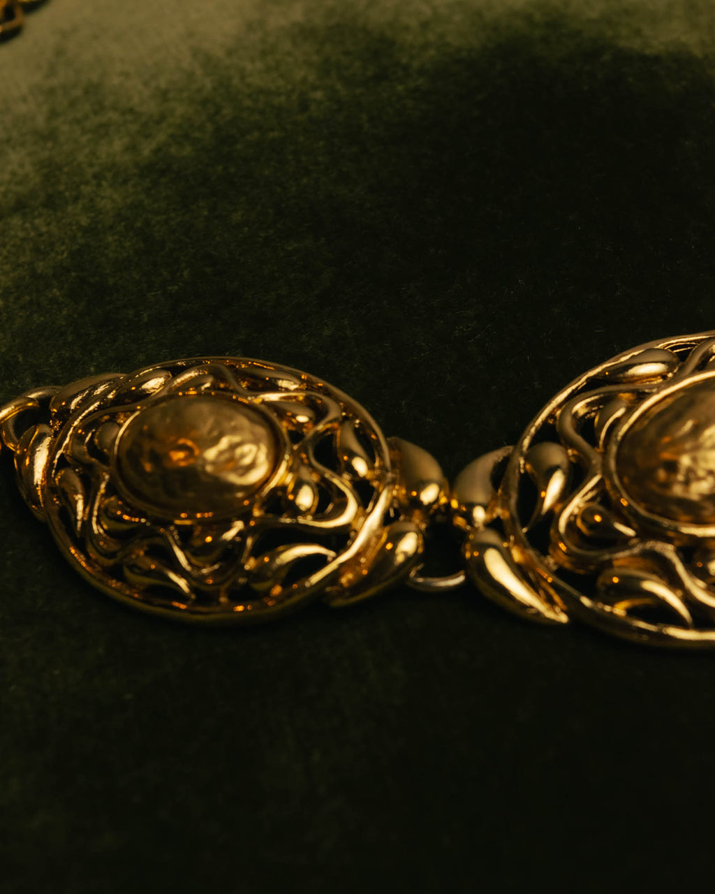 -SPECIAL- “YVES SAINT LAURENT” 80’s-90’s Baroque statement necklace