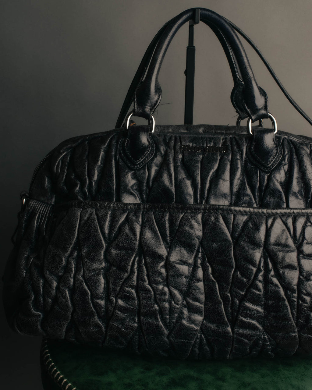 -SPECIAL- "MIU MIU" 00's-10's Glossy gathered leather handbag