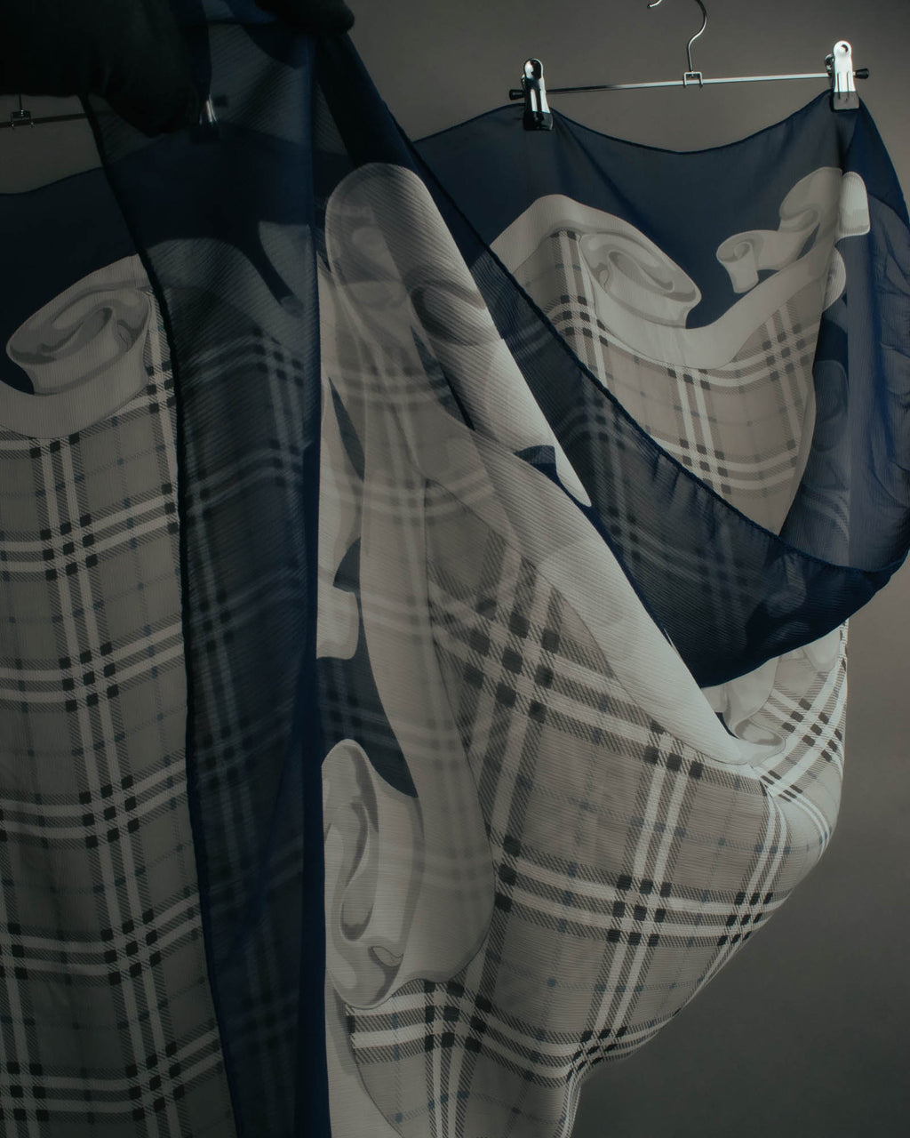 "Burberrys" 80's-90's Lightweight checked scarf