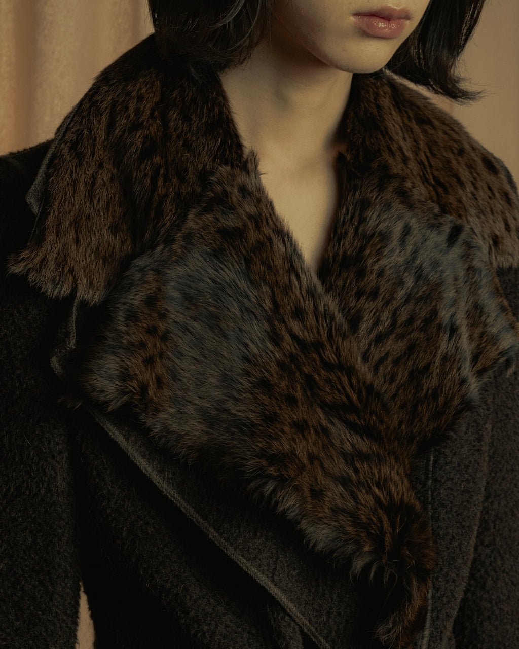 "FENDI" 90’s-00’s Sculptural belted leopard cat fur collar alpaca coat