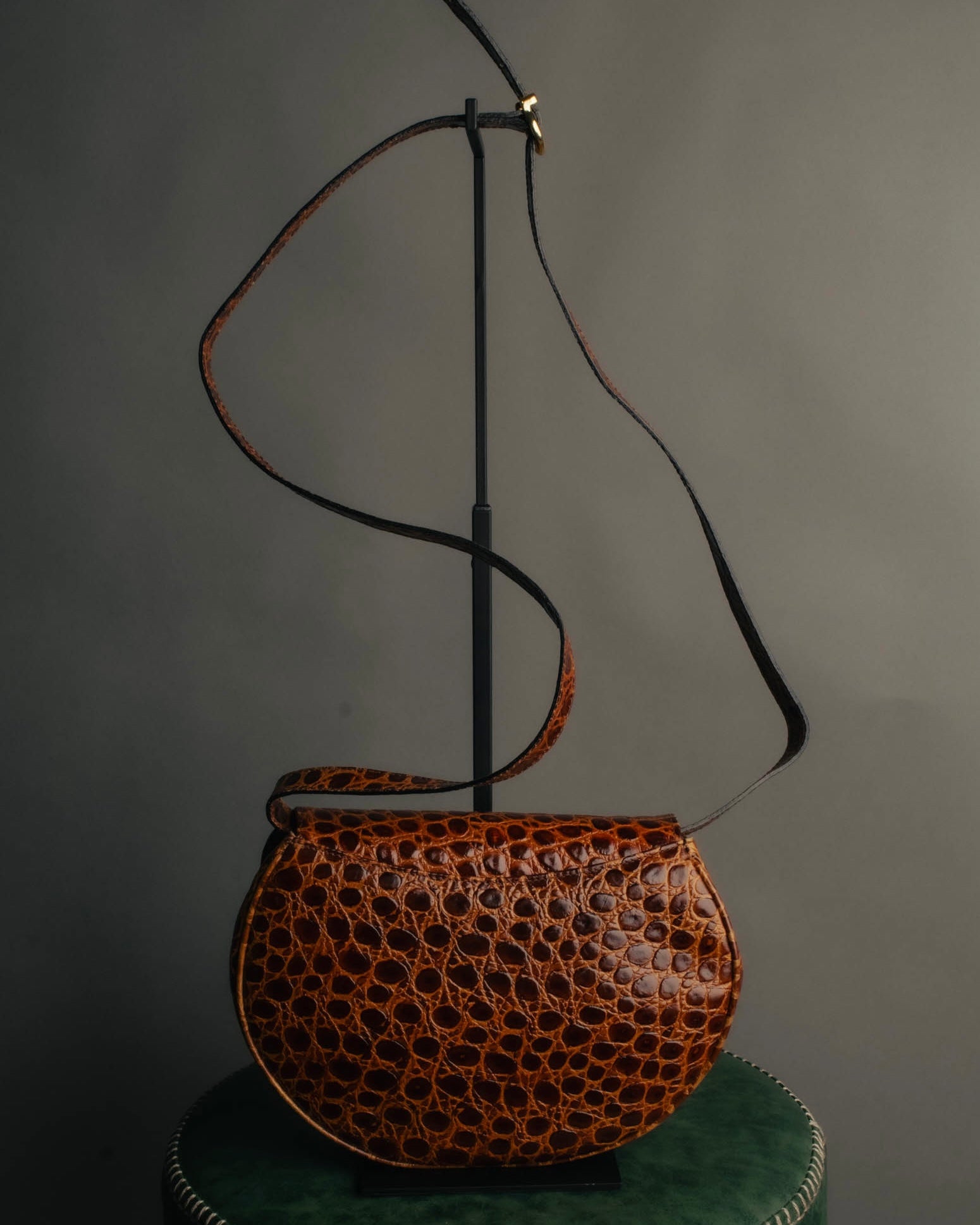 -SPECIAL- "Salvatore Ferragamo" 90's Glossy crocodile pattern shoulder bag