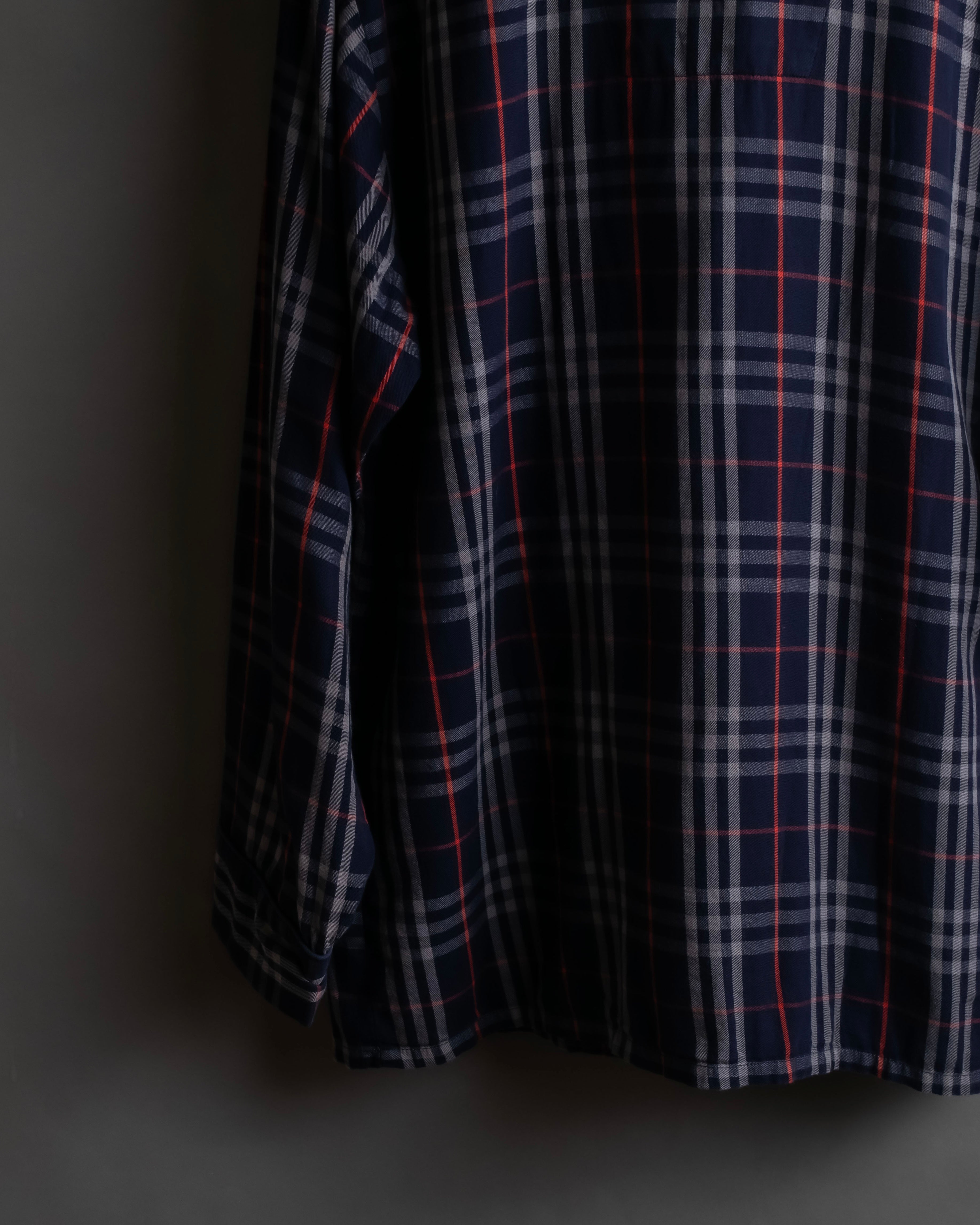 "BURBERRYS" Navy check pattern relaxing pajama shirt