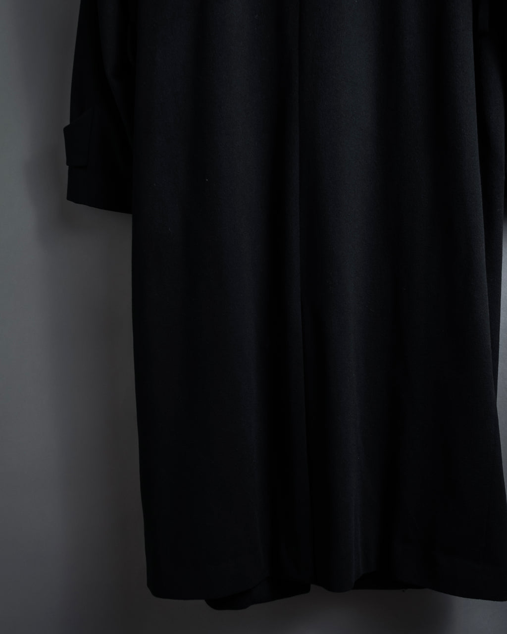 "BARBERINI" Minimalist detail 100% cashmere stand collar coat