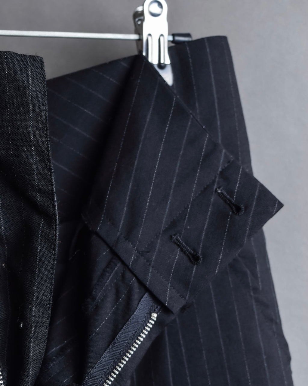 "YOHJI YAMAMOTO FEMME" 10AW Pinstripe pattern tuck wide slacks
