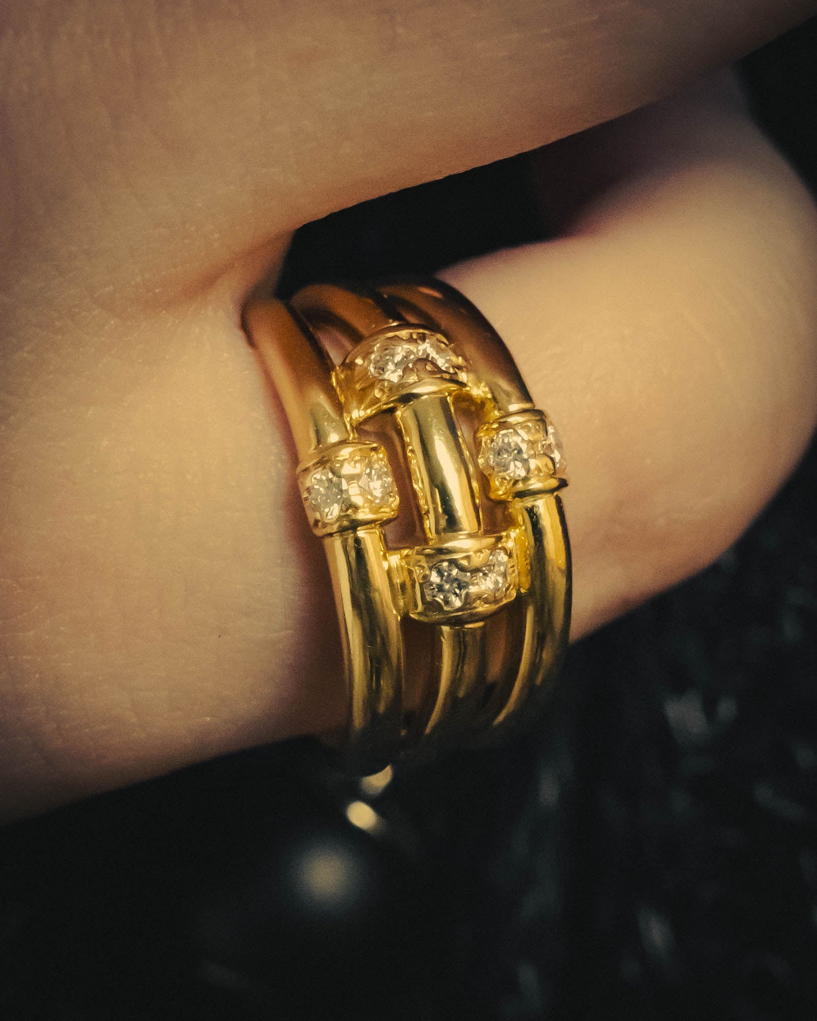 -SPECIAL- “Christian Dior” 80’s-90’s vintage 18k diamond multi-band ring