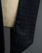 -MOOD Christmas Collection-
"Dior" Classic houndstooth pattern Mitza scarf