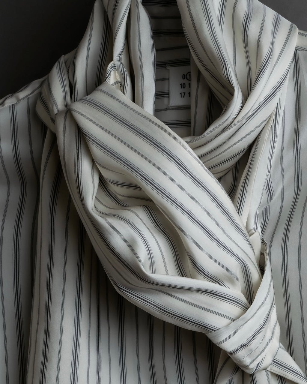 "MAISON MARGIELA" 16SS bowtie design striped long shirt
