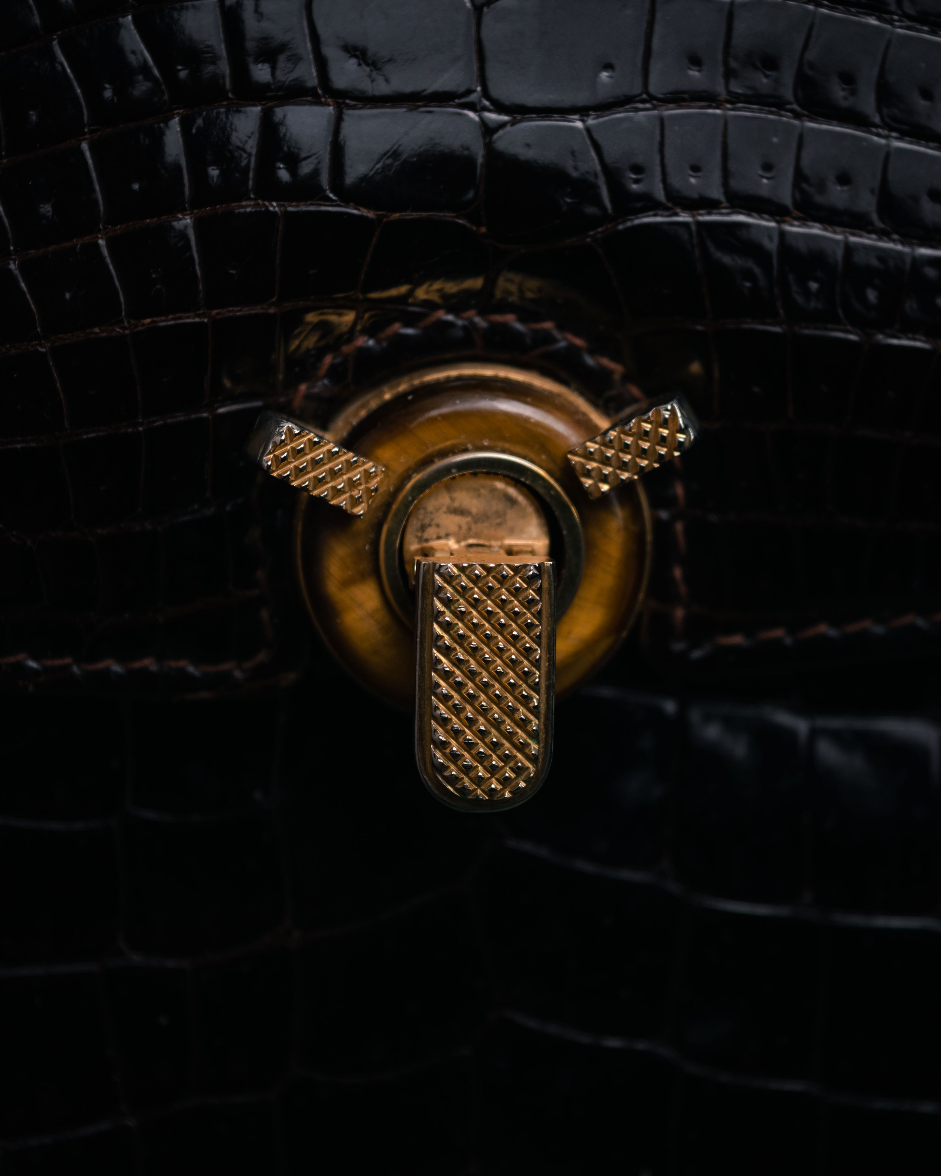 –SPECIAL– “GUCCI” 50’s-60’s Crocodile leather top handle bag