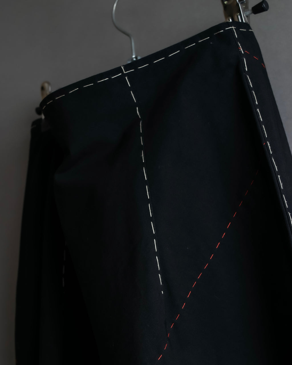 "YOHJI YAMAMOTO" Stitched hemline design flared skirt