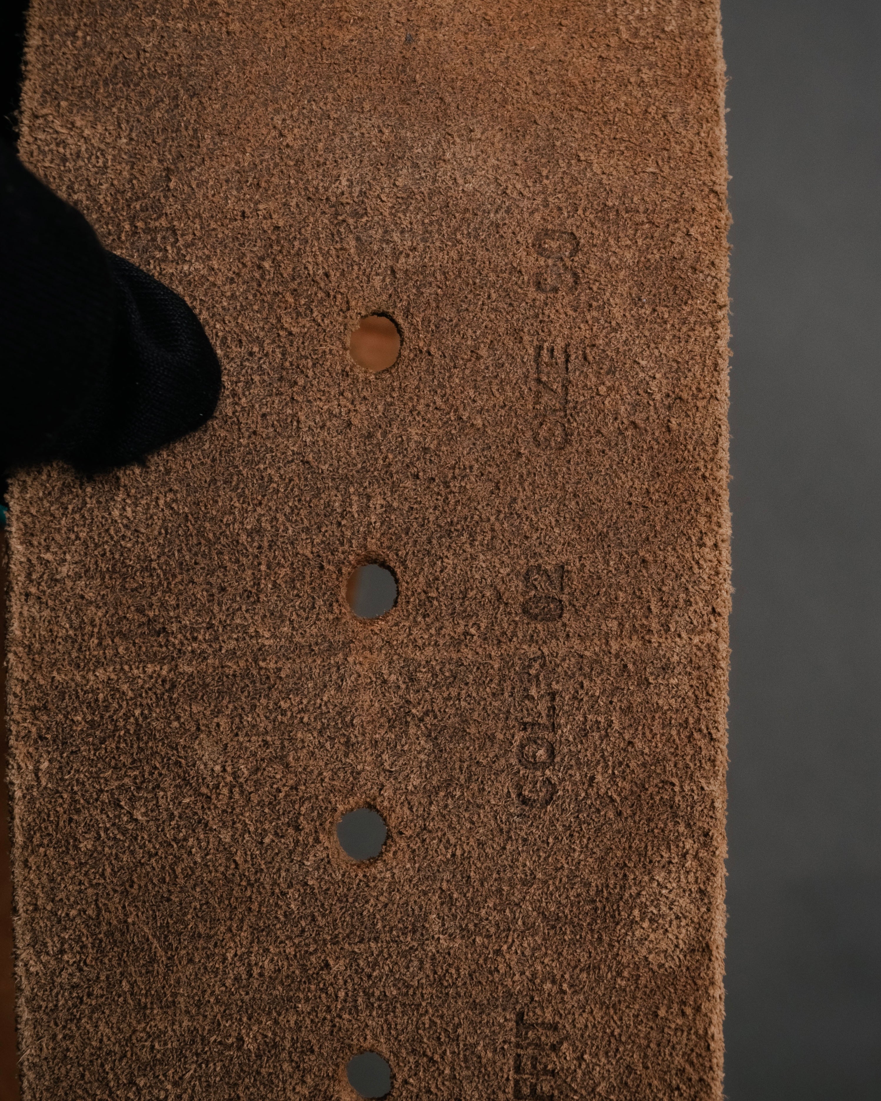 "DIESEL" 00’s Turquoise-studded embossed suede belt