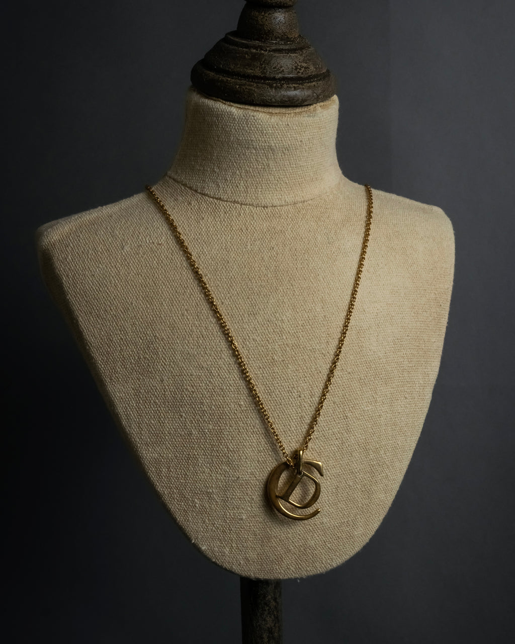 "Dior" CD logo iconic top design necklace