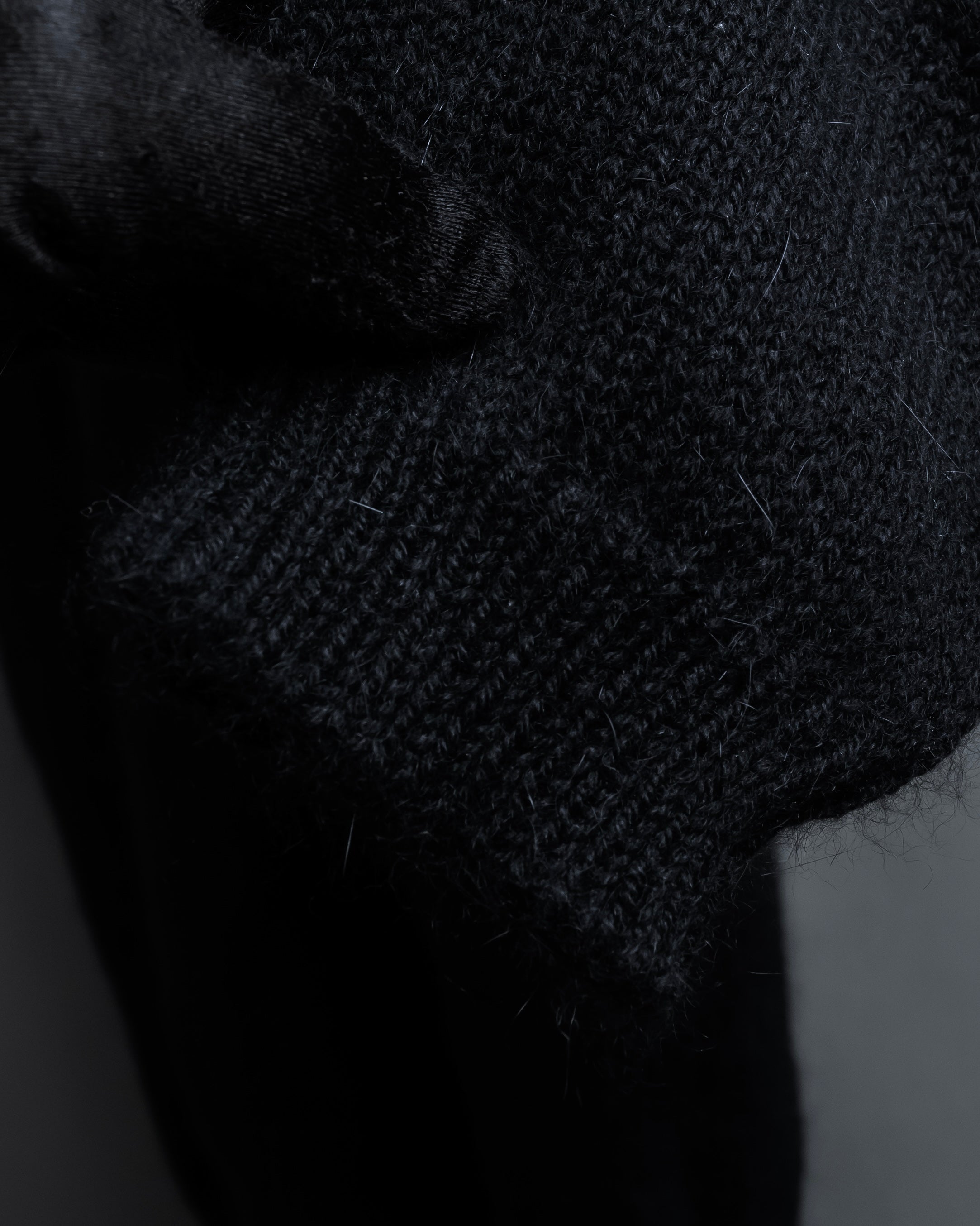 "GUCCI" Silky mix angora V-neck knit pullover