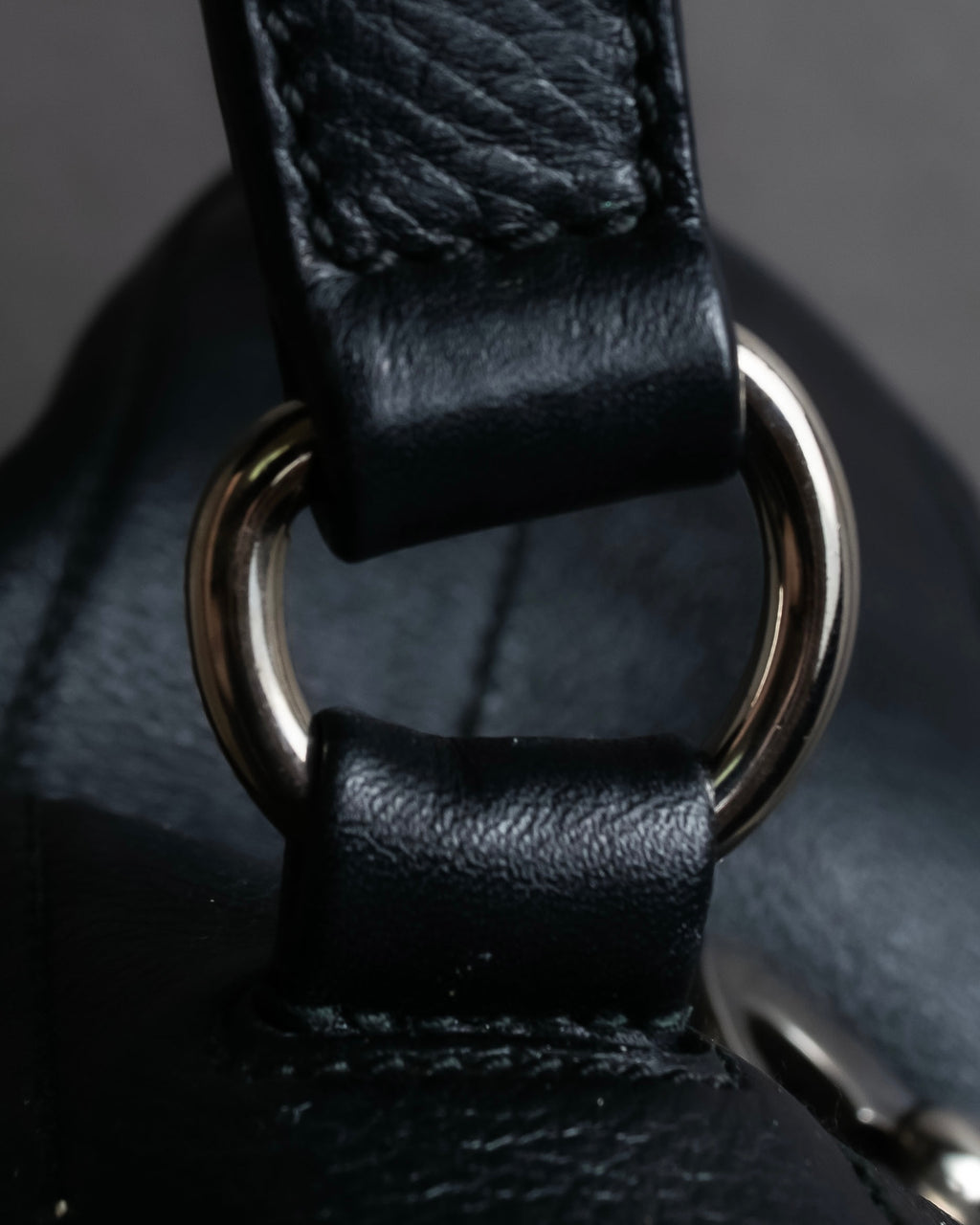 "YVES SAINT LAURENT" Silver parts design Muse toe leather bag