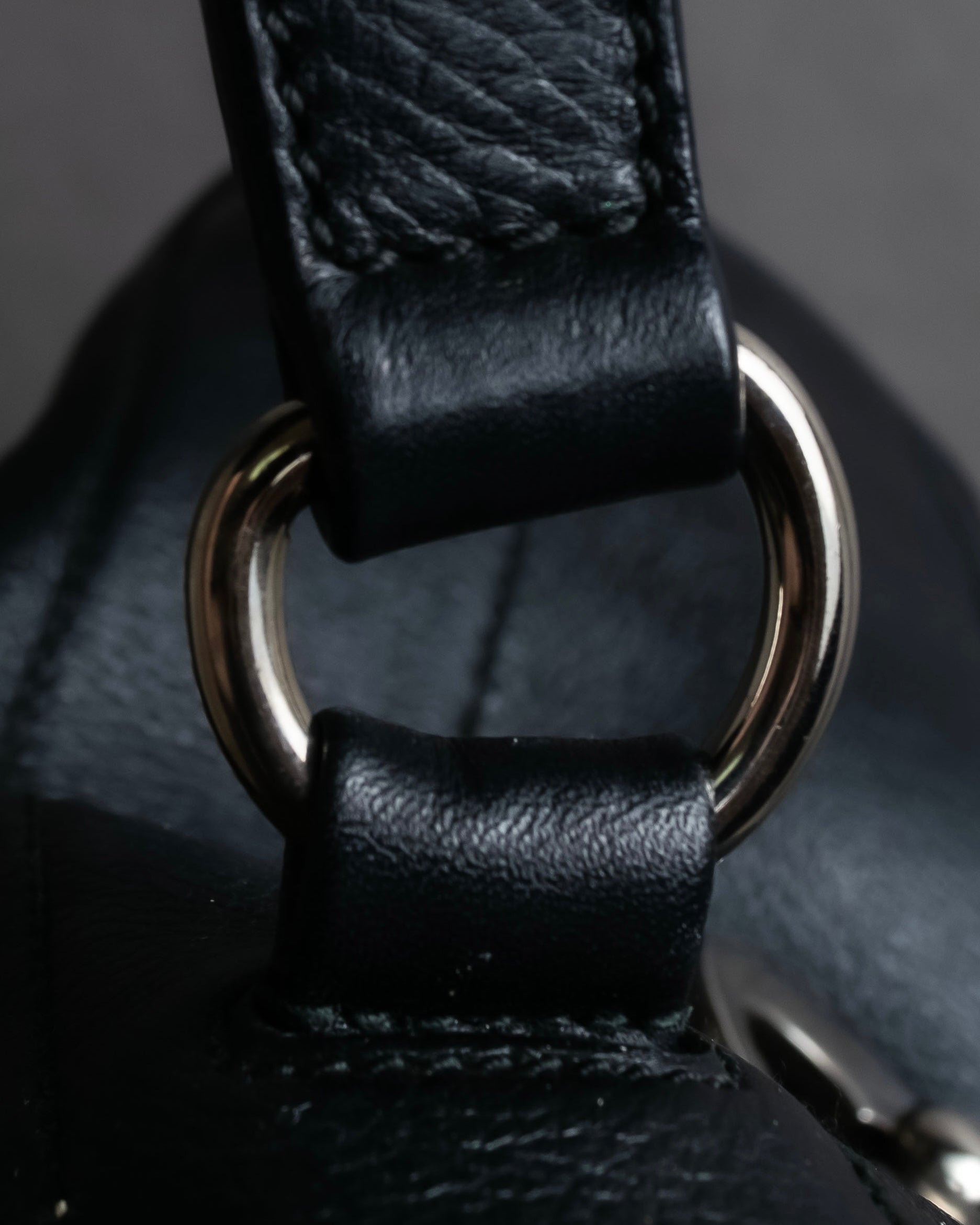 "YVES SAINT LAURENT" Silver parts design Muse toe leather bag