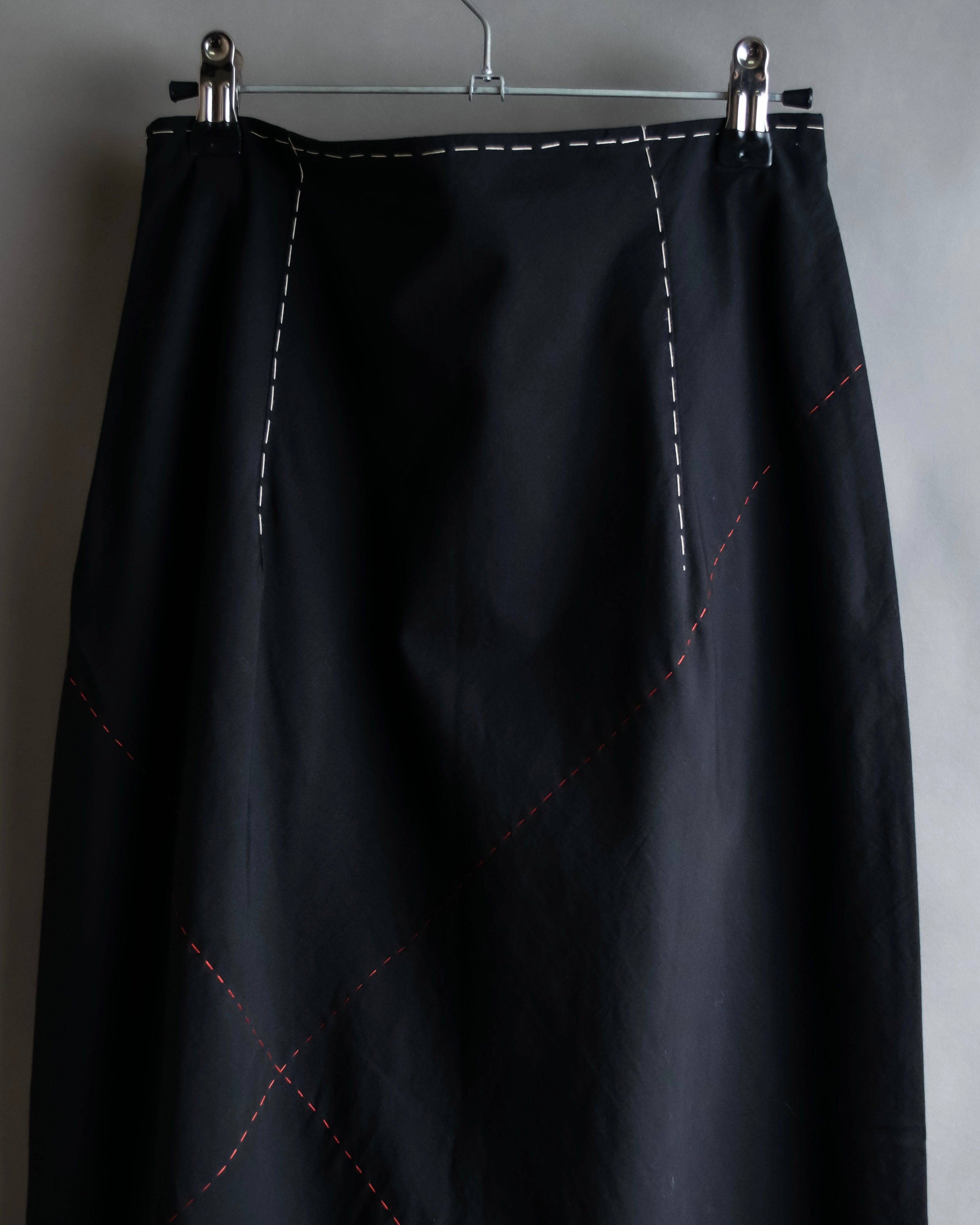 "YOHJI YAMAMOTO" Stitched hemline design flared skirt