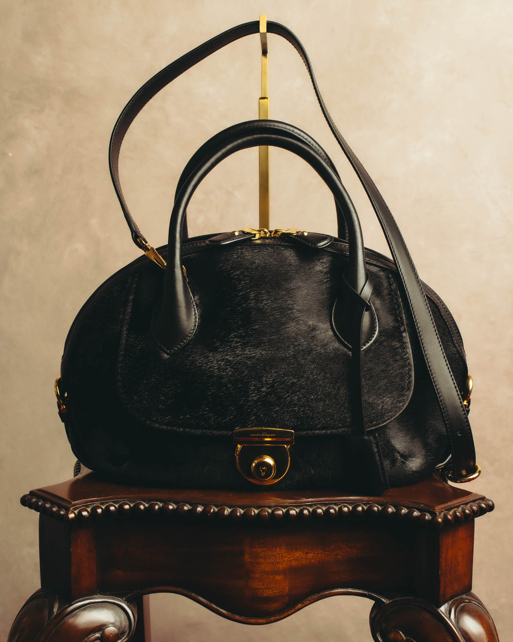 -SPECIAL- “Salvatore Ferragamo“ 90's-00's Gancini pony hair and leather dual-way boston bag