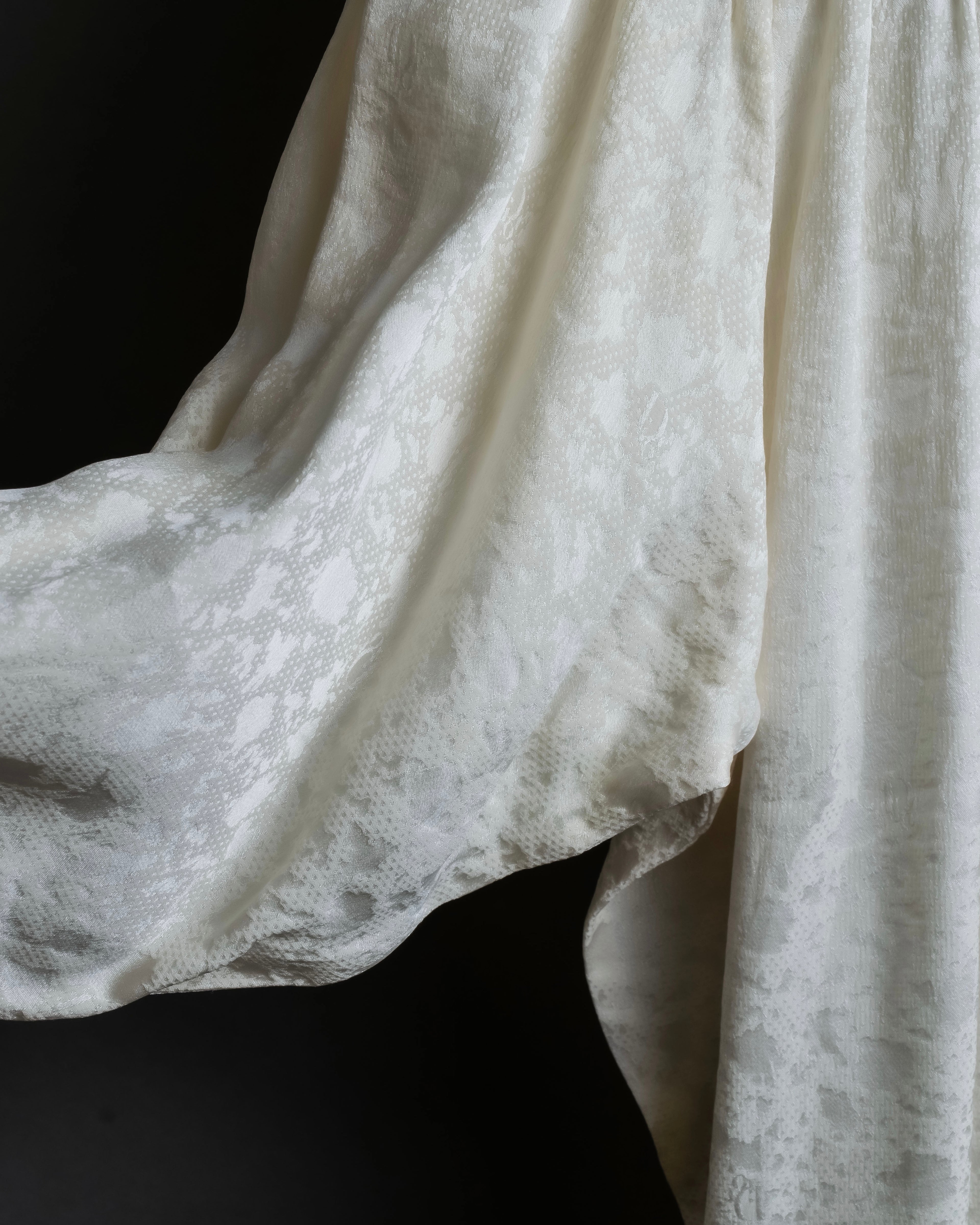 "Christian Dior" Shiny off-white shirt