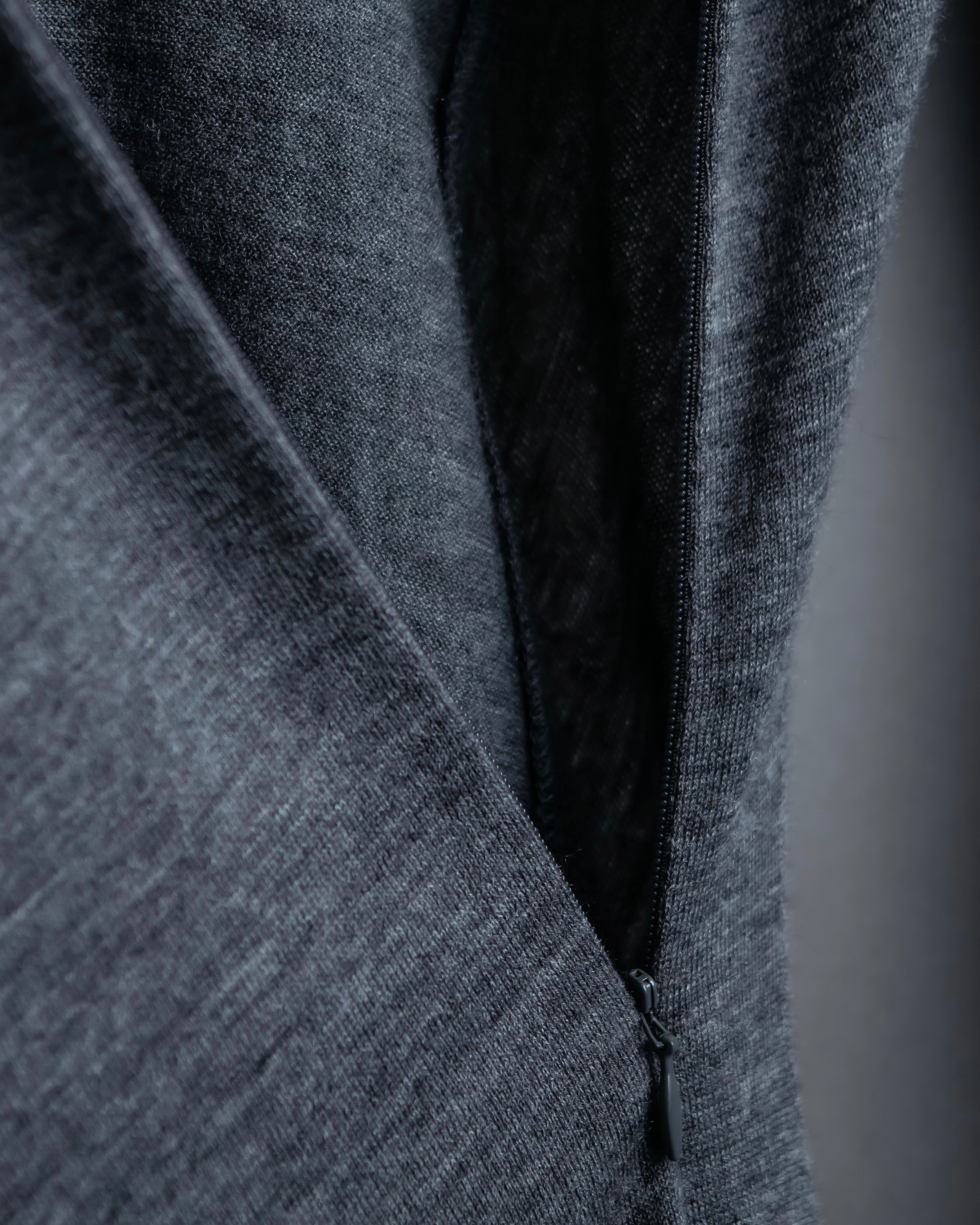 "JUNYA WATANABE COMME des GARCONS" 2008AW Collection Pieces Connected arms design knit