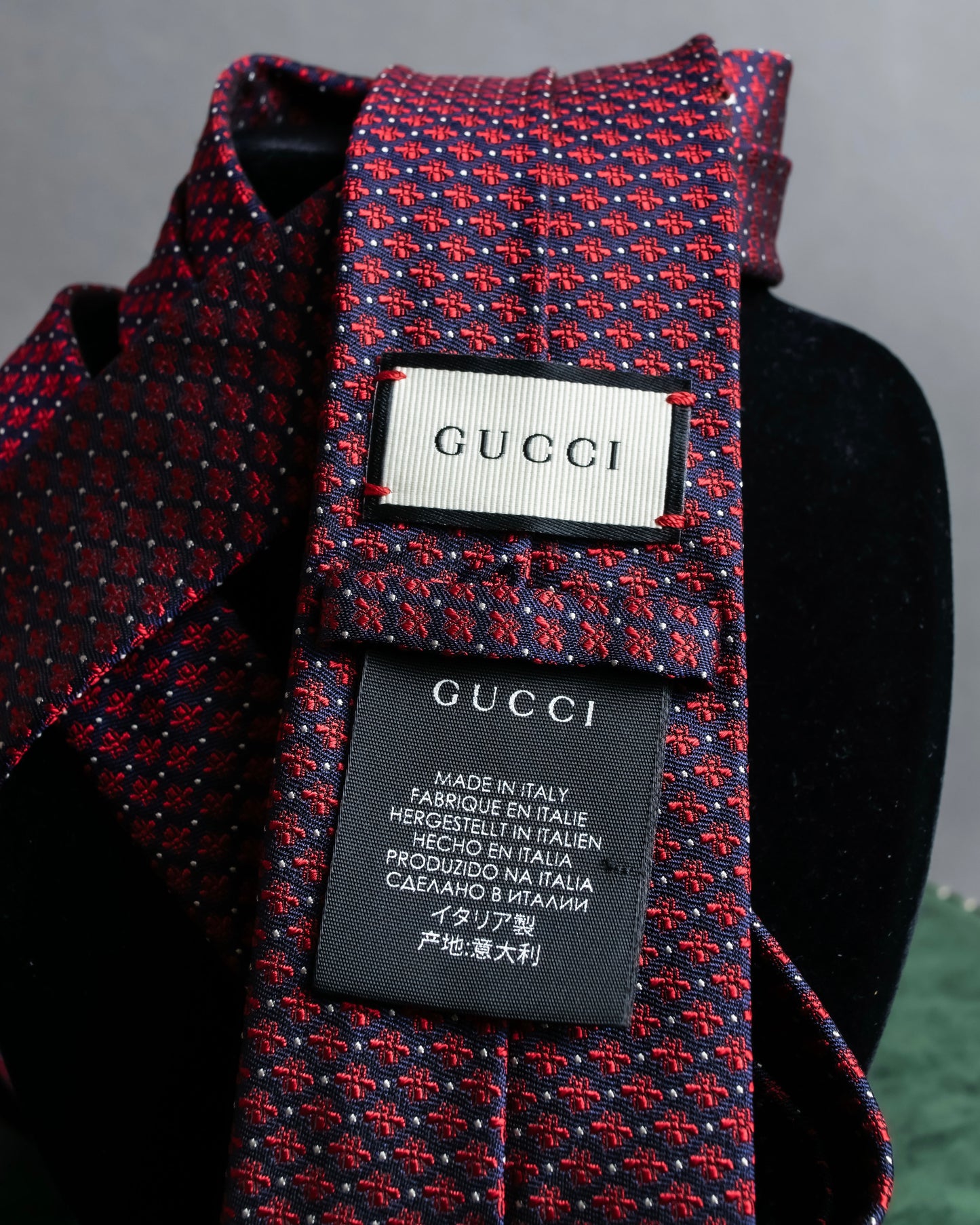 "GUCCI" Bee embroidery pattern multi colored neck tie