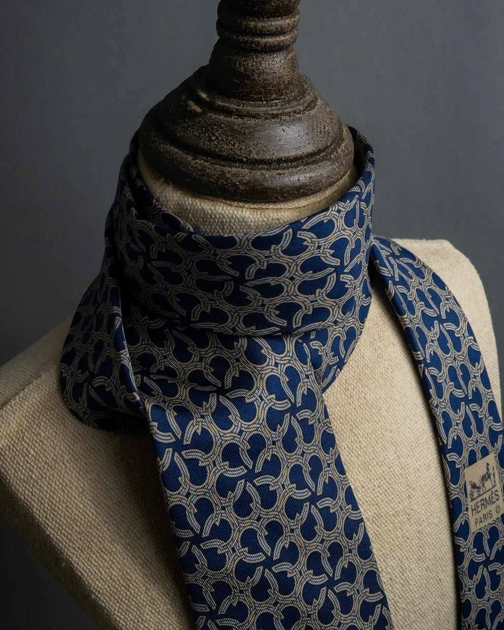 "HERMES" Saddlery anchor chain motif silk neck tie