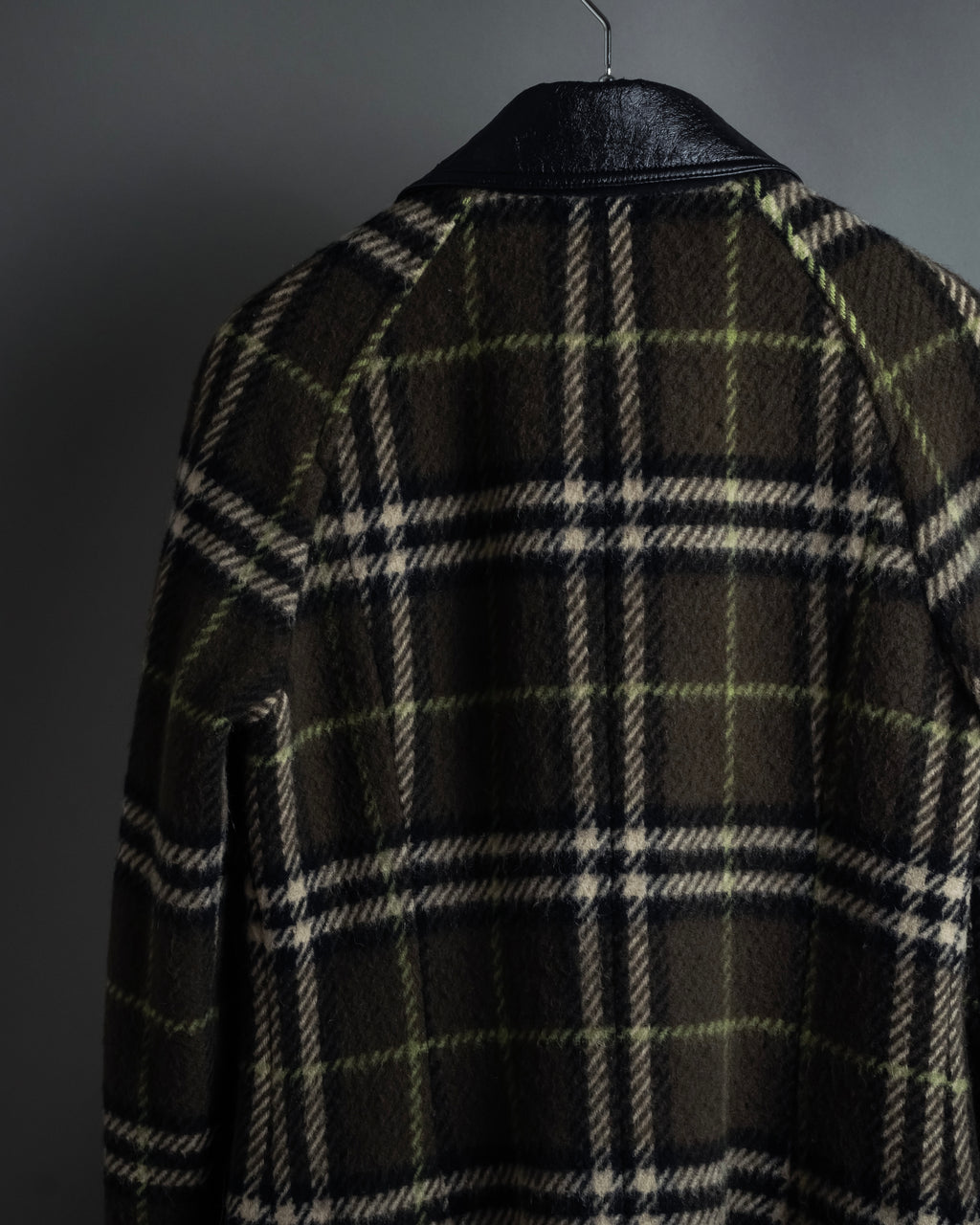 "BURBERRY" Leather switching design check tweed coat