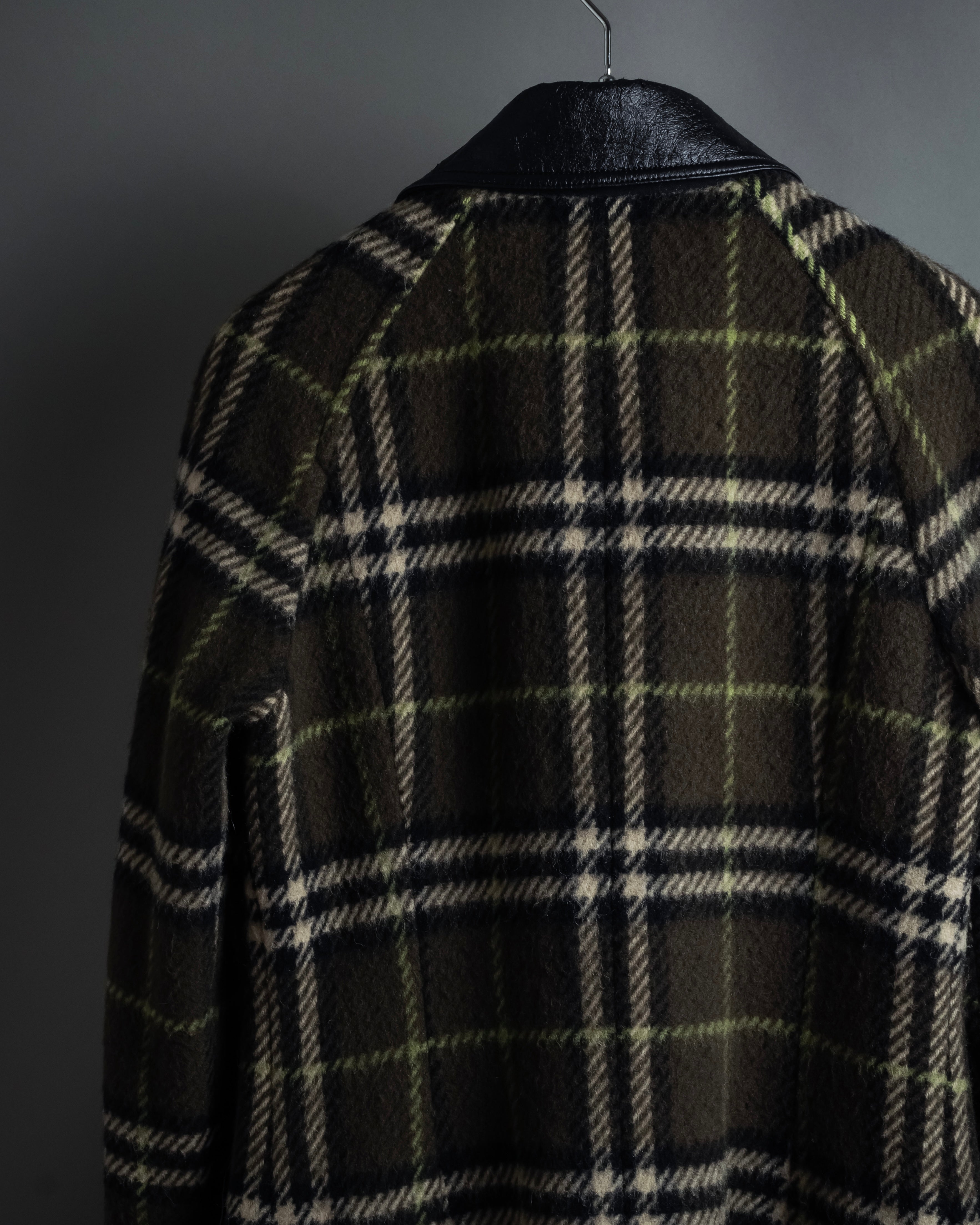 "BURBERRY" Leather switching design check tweed coat