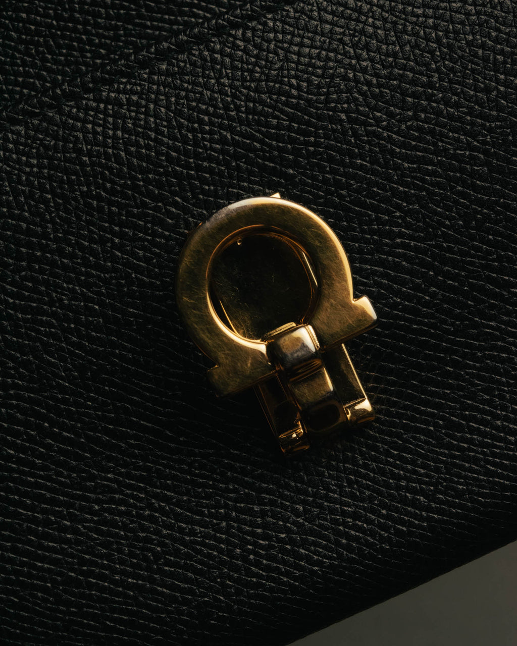 “Salvatore Ferragamo” Vintage gancini continental wallet