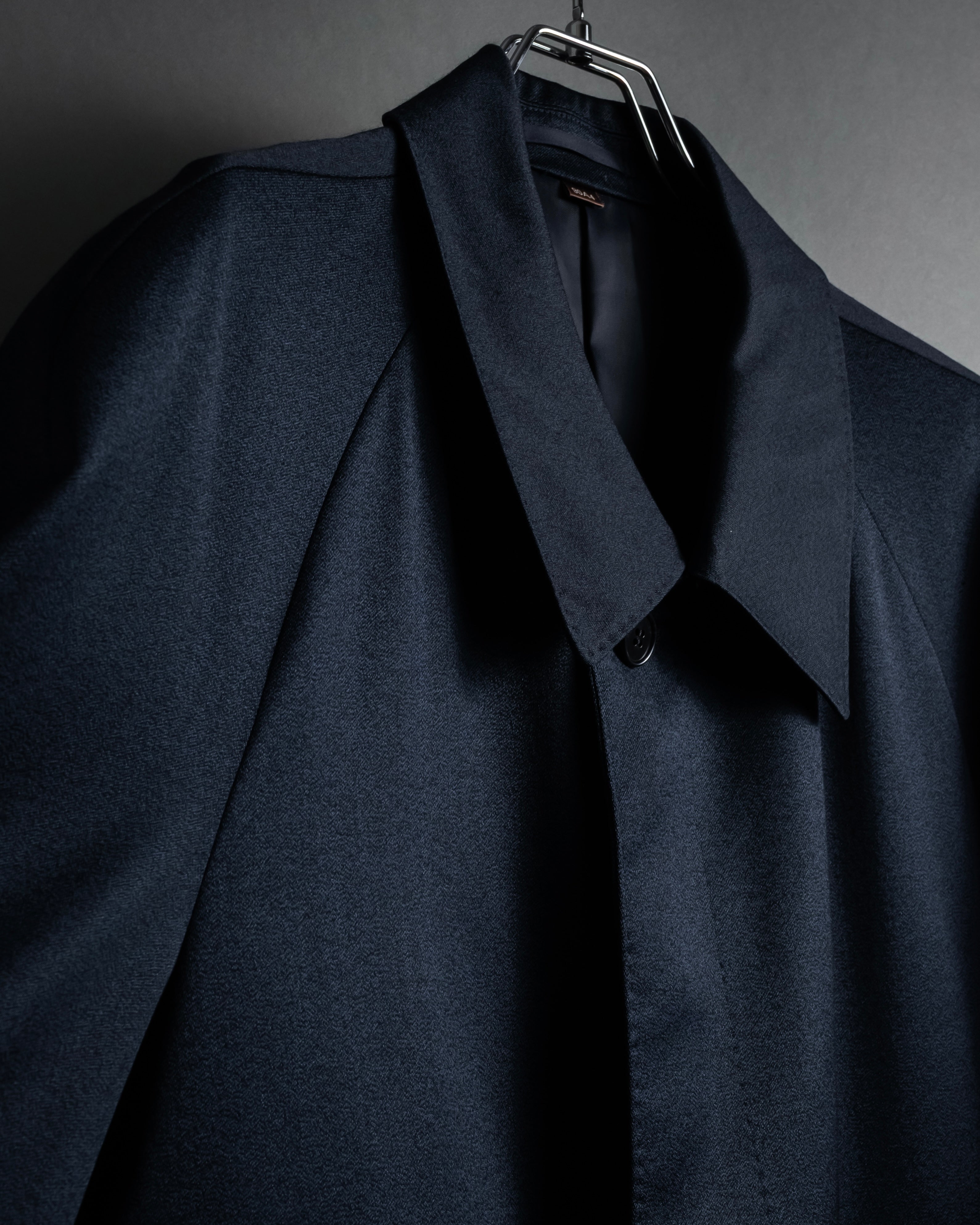 “Yves Saint Laurent” 90’s clean fly-front bal collar coat