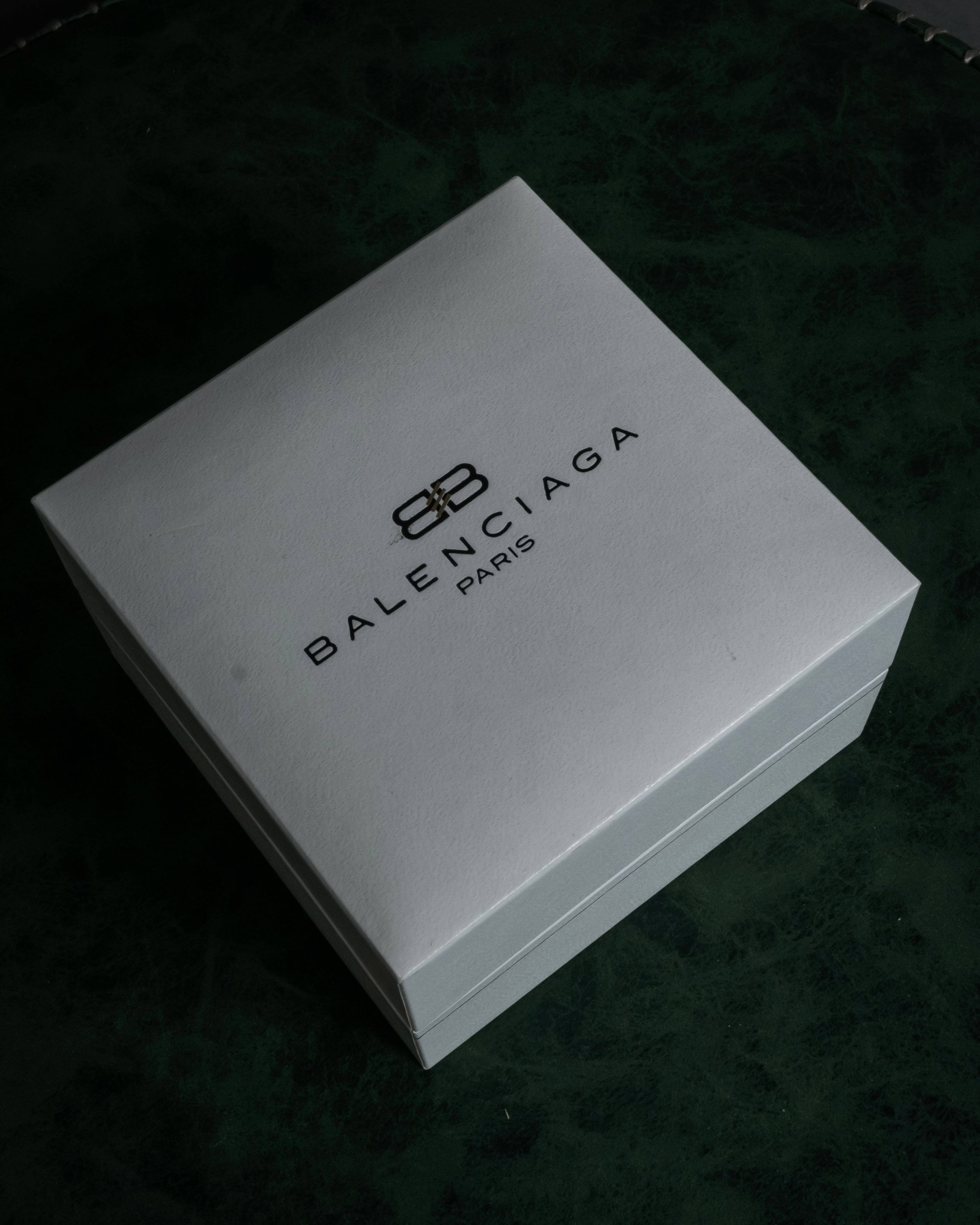 "BALENCIAGA" 2000’s bb logo tonneau bracelet watch