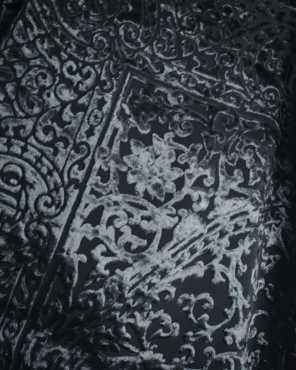 "Christian Dior" 80’s-90’s Burnout velvet arabesque logo stole