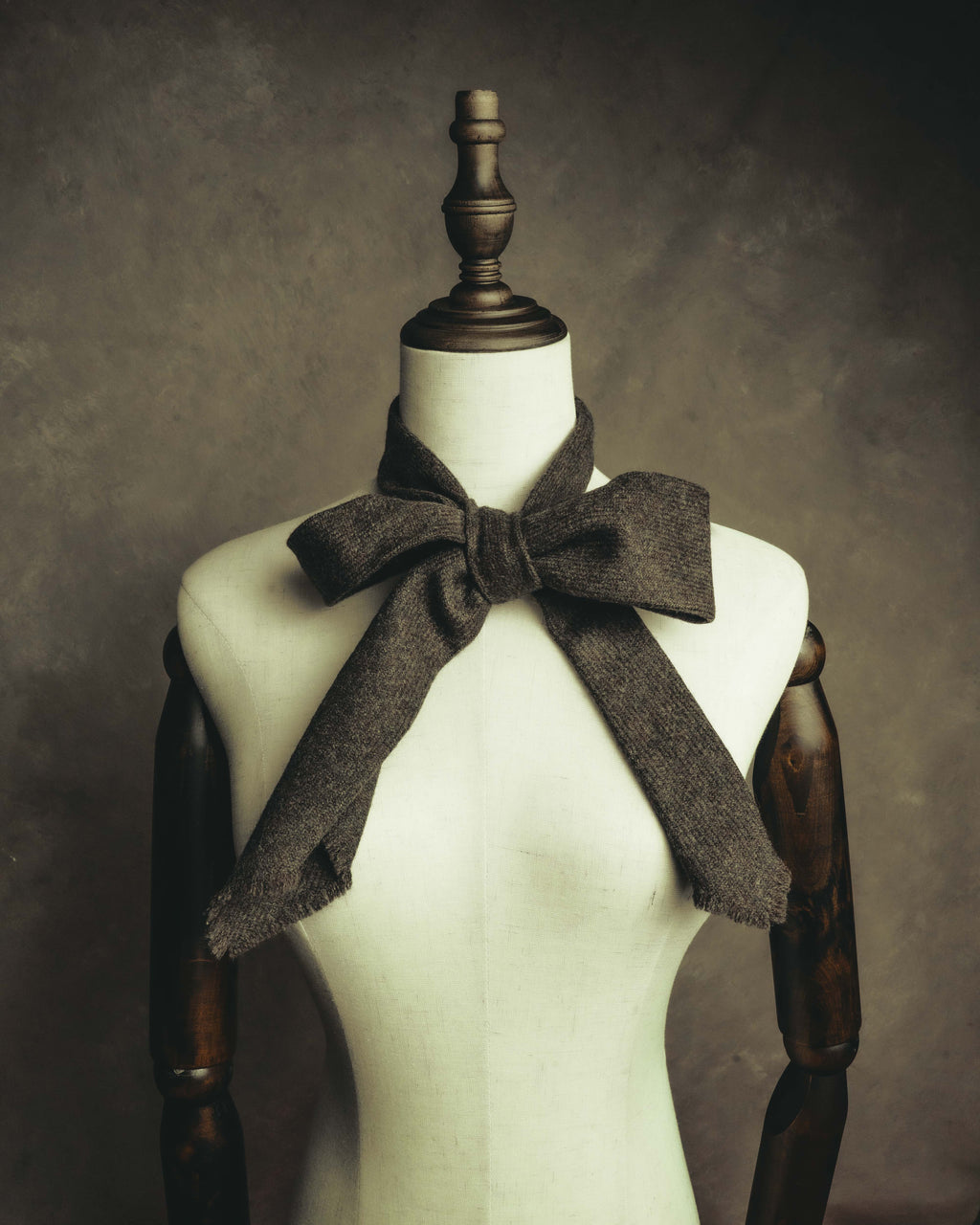 -SPECIAL- "Yves Saint Laurent" 90's-00's Charcoal grey wool textured knit tie