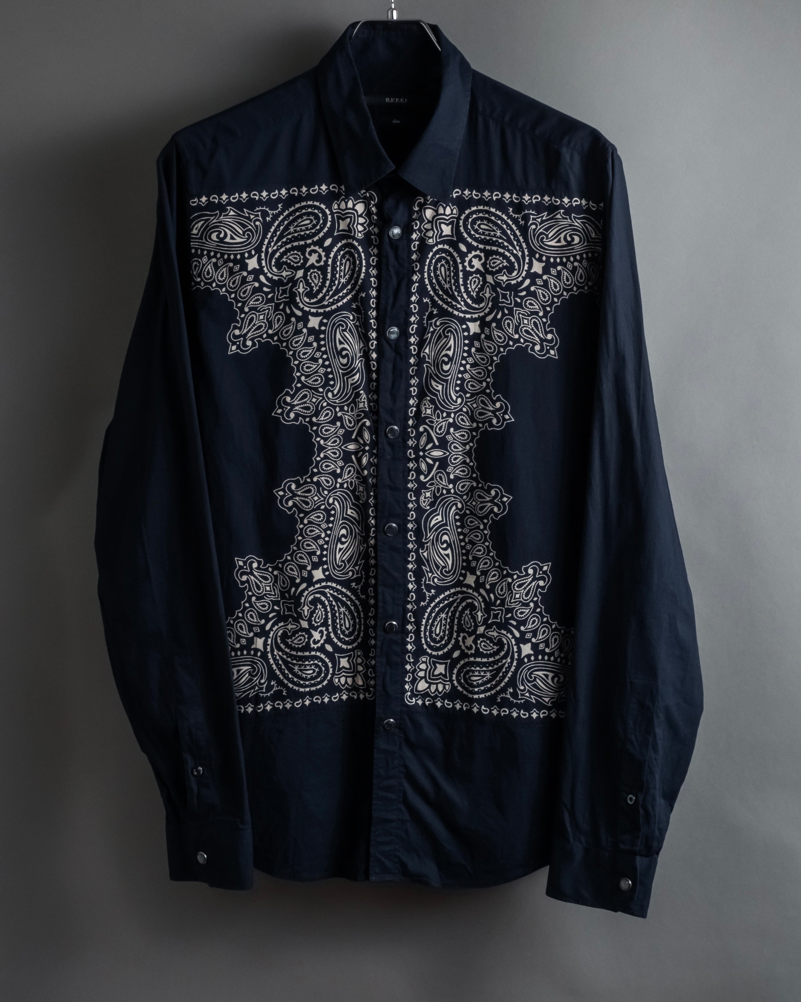 “GUCCI” 2011-12 Bandana panel print shirt