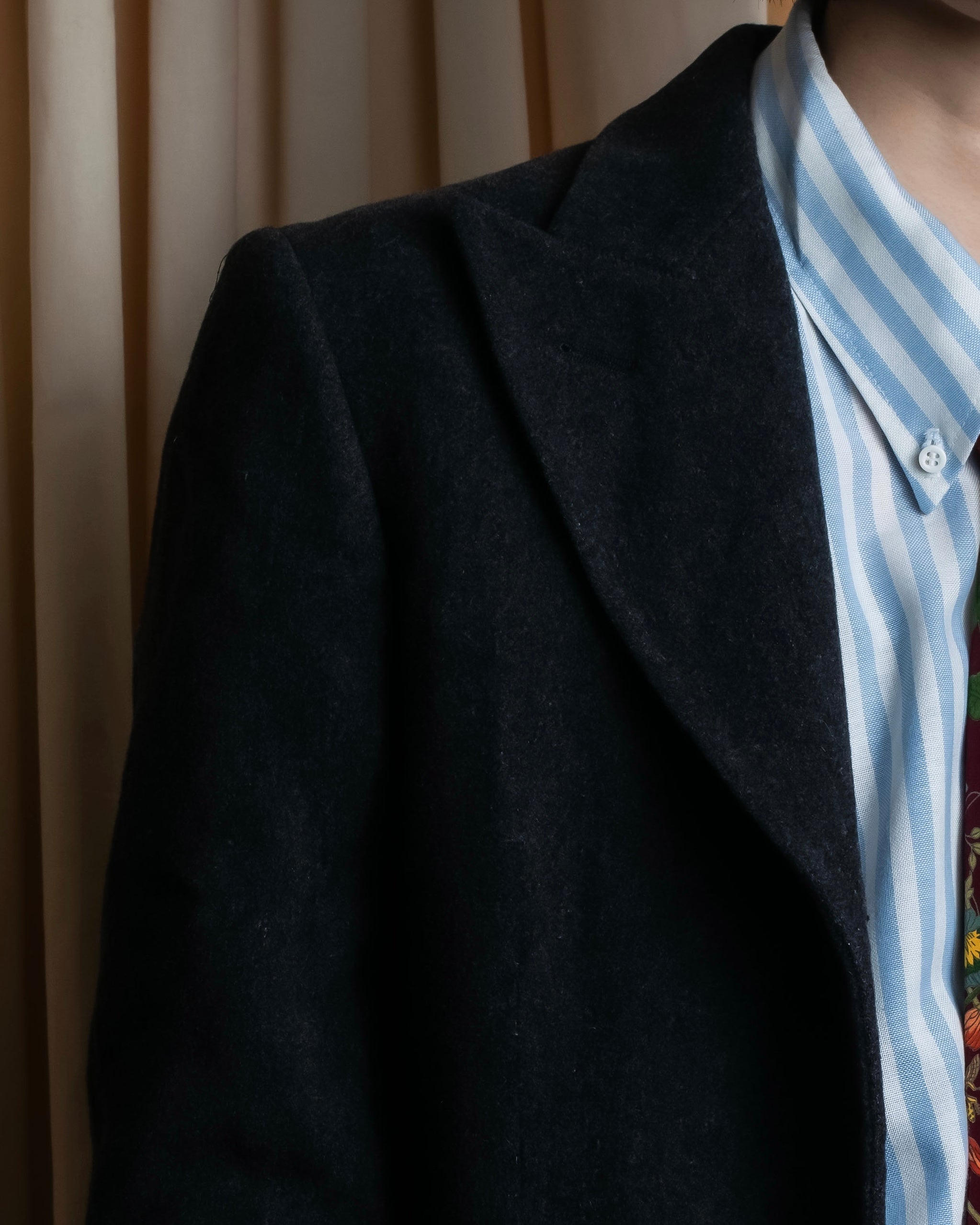 "JEAN PAUL GAULTIER FEMME"
Peaked drape beautiful shape tailored jacket