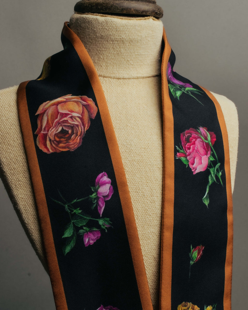 "PRADA" 2020's Floral silk skinny scarf