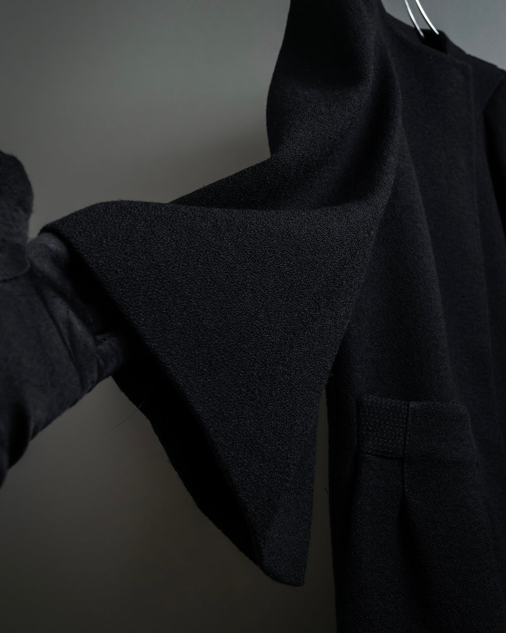 "GUCCI" Tom Ford period round neck flying squirrel long coat