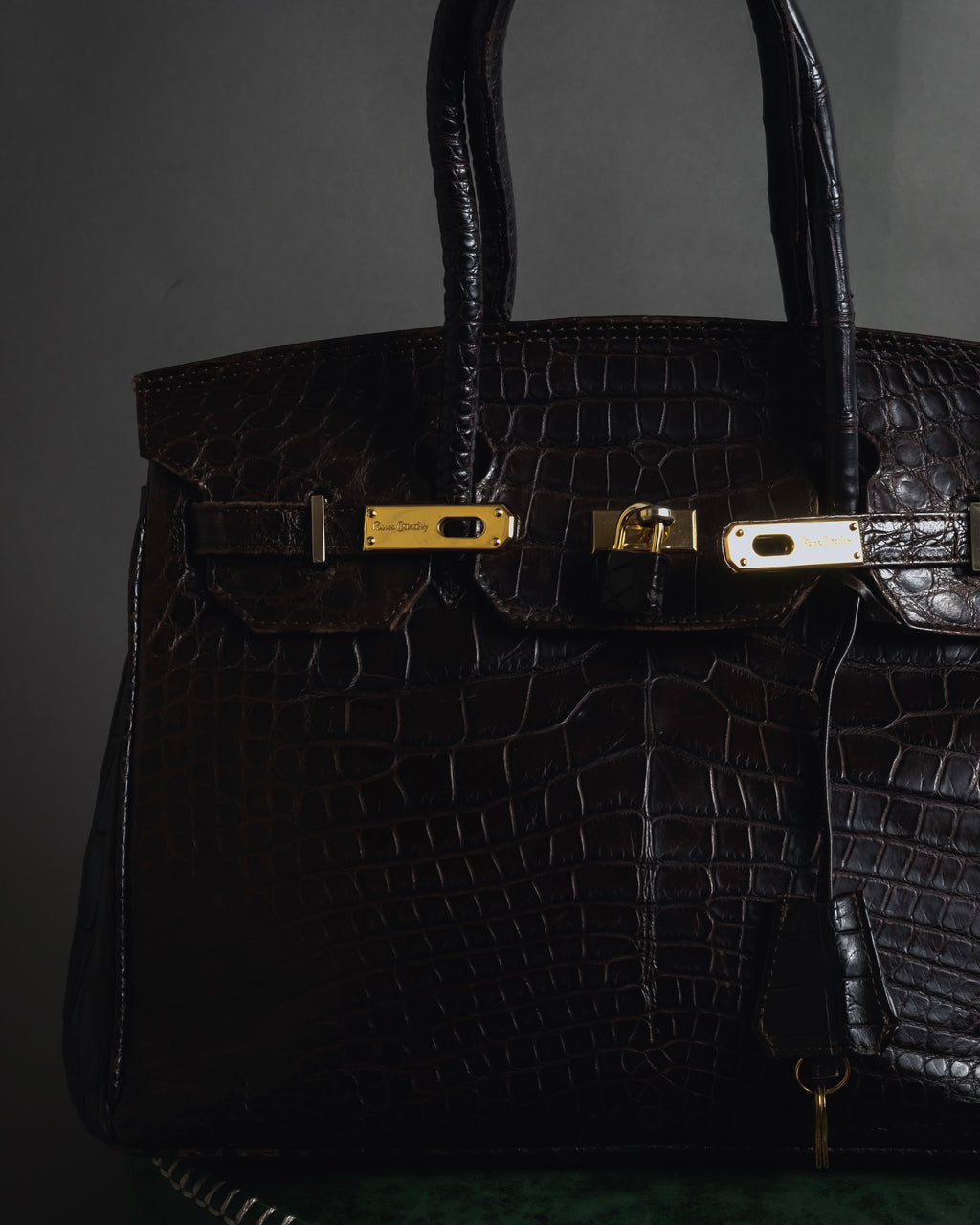 -SPECIAL- "Pierre Cardin"
90’s real crocodile leather top handle bag