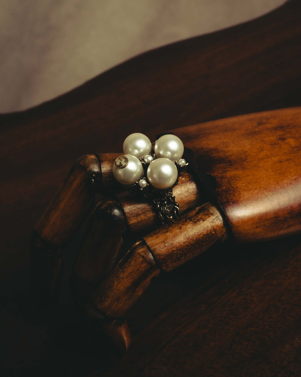 -SPECIAL- "GUCCI" 2015-2022 Pearl cluster sculptural statement ring