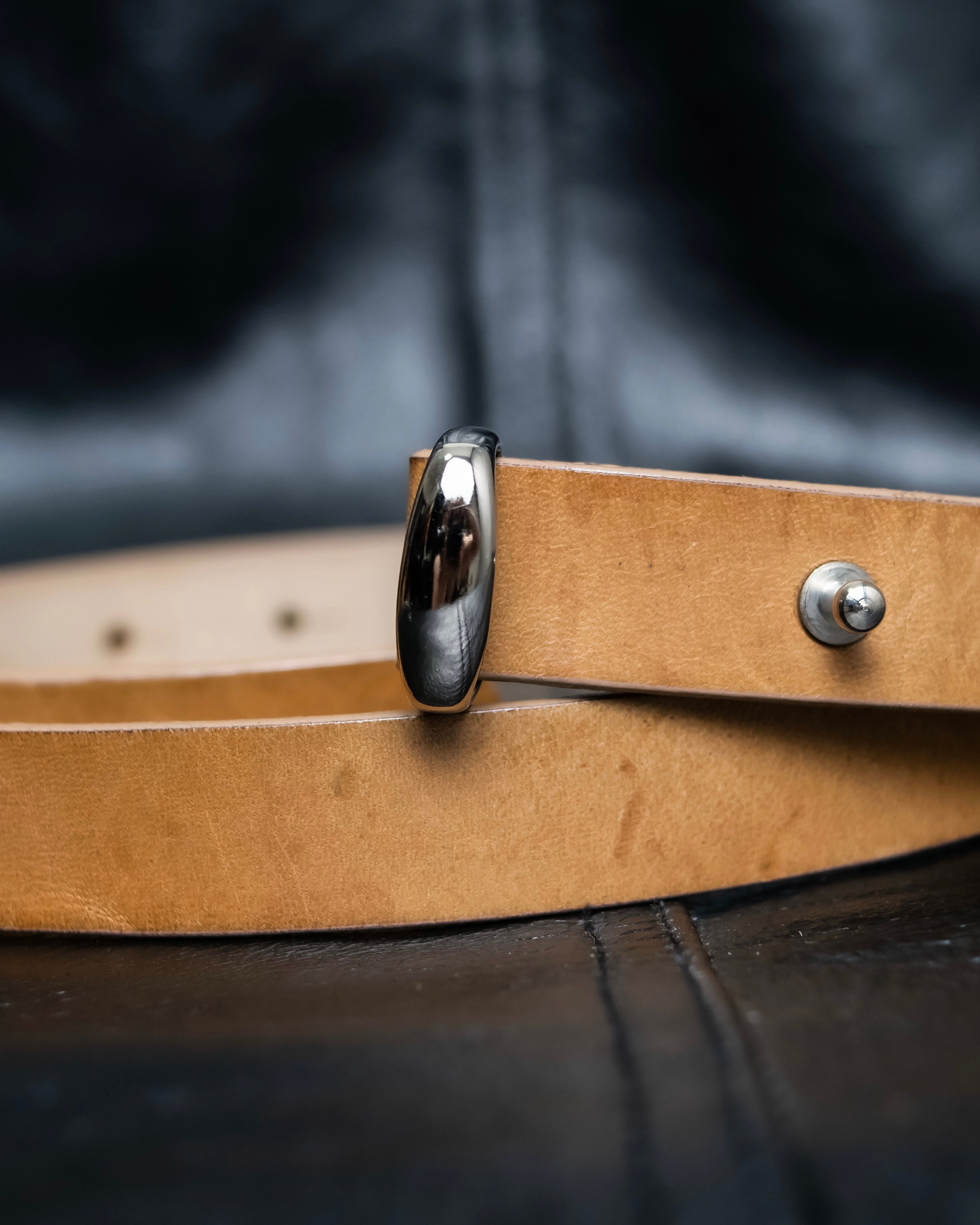 "Maison Martin Margiela" No. 11 Bella Pelle minimal design leather belt