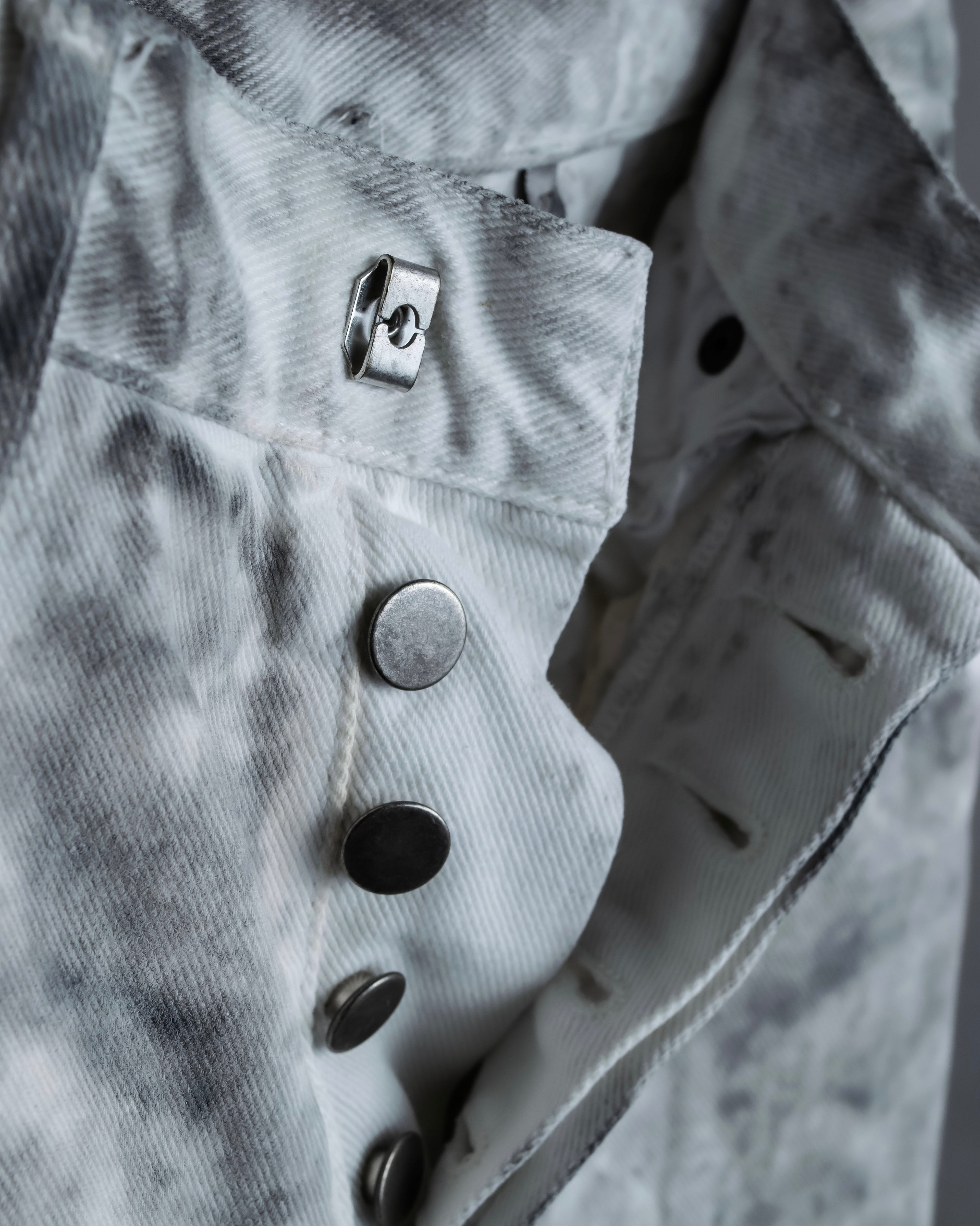 “DIOR HOMME by Hedi Slimane” tie-dye pattern designed denim