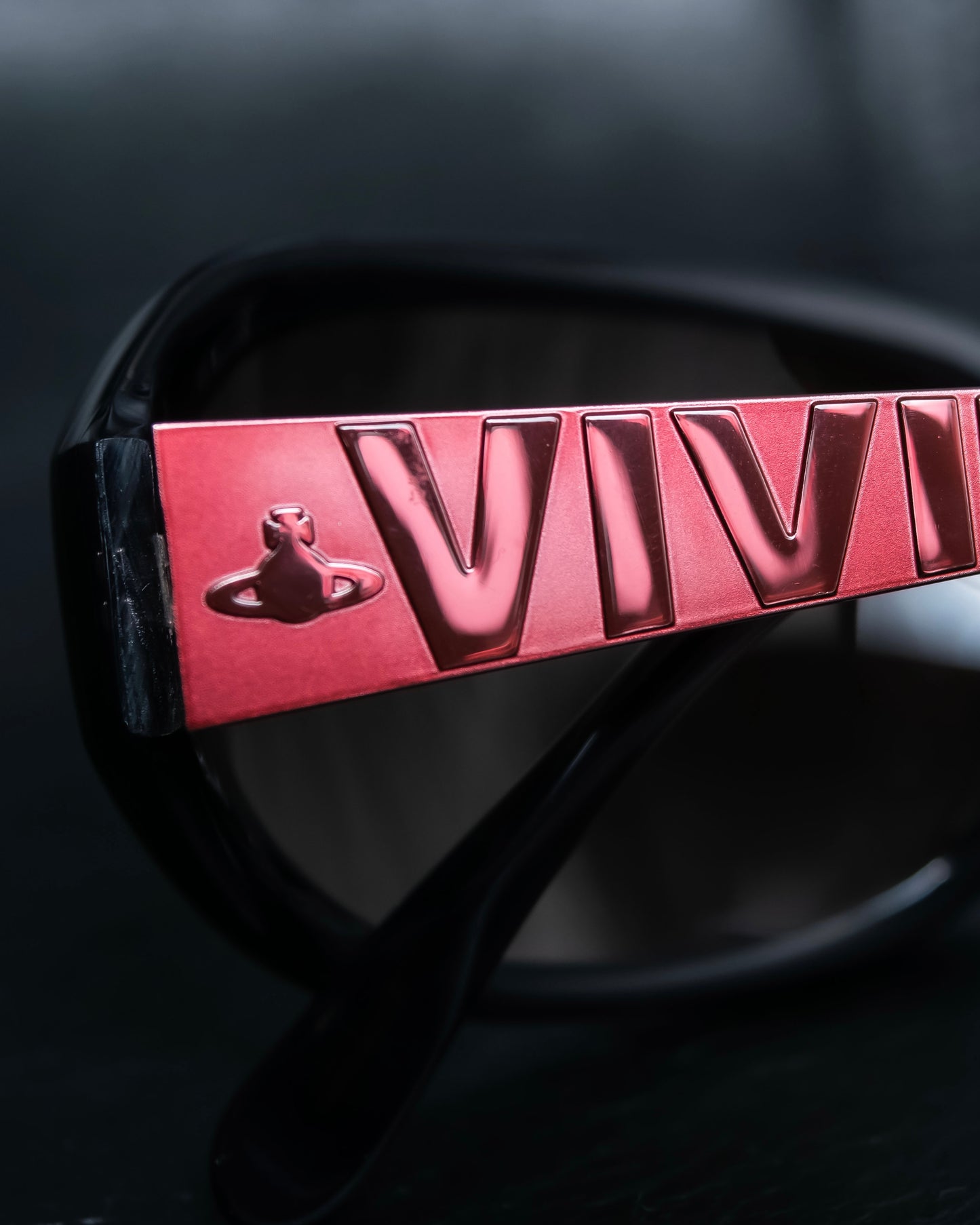 "Vivienne Westwood" Engraved temple logo oval sunglasses