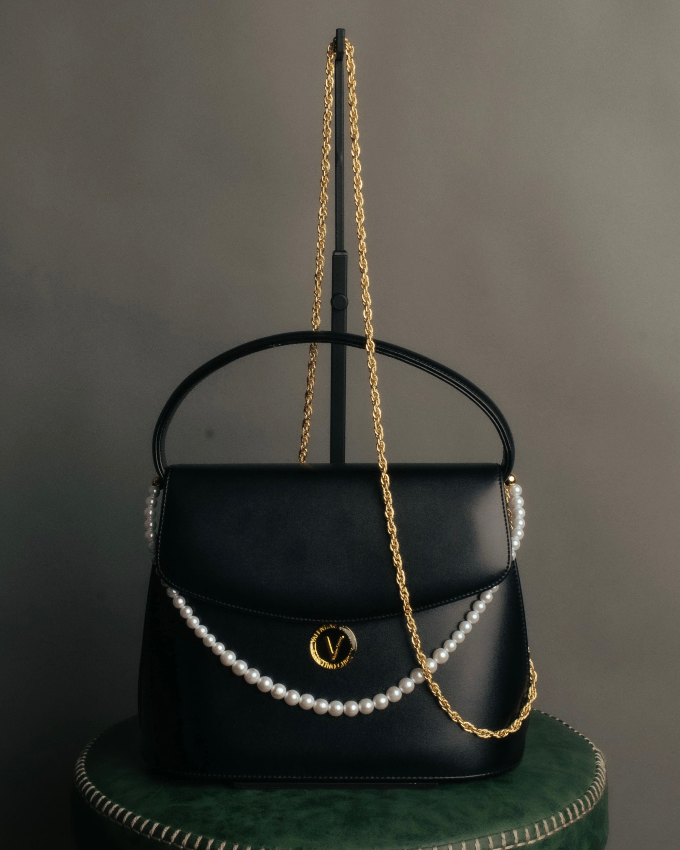 “VALENTINO CHRISTY” 80’s-90’s Pearl chain formal handbag