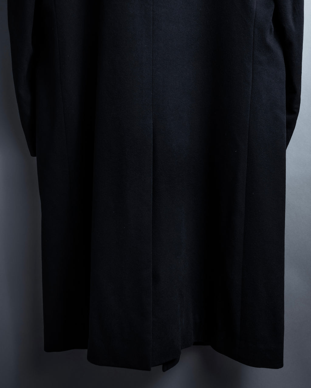 "Ermenegildo Zegna" Drapey finish 100% cashmere cloth chester coat