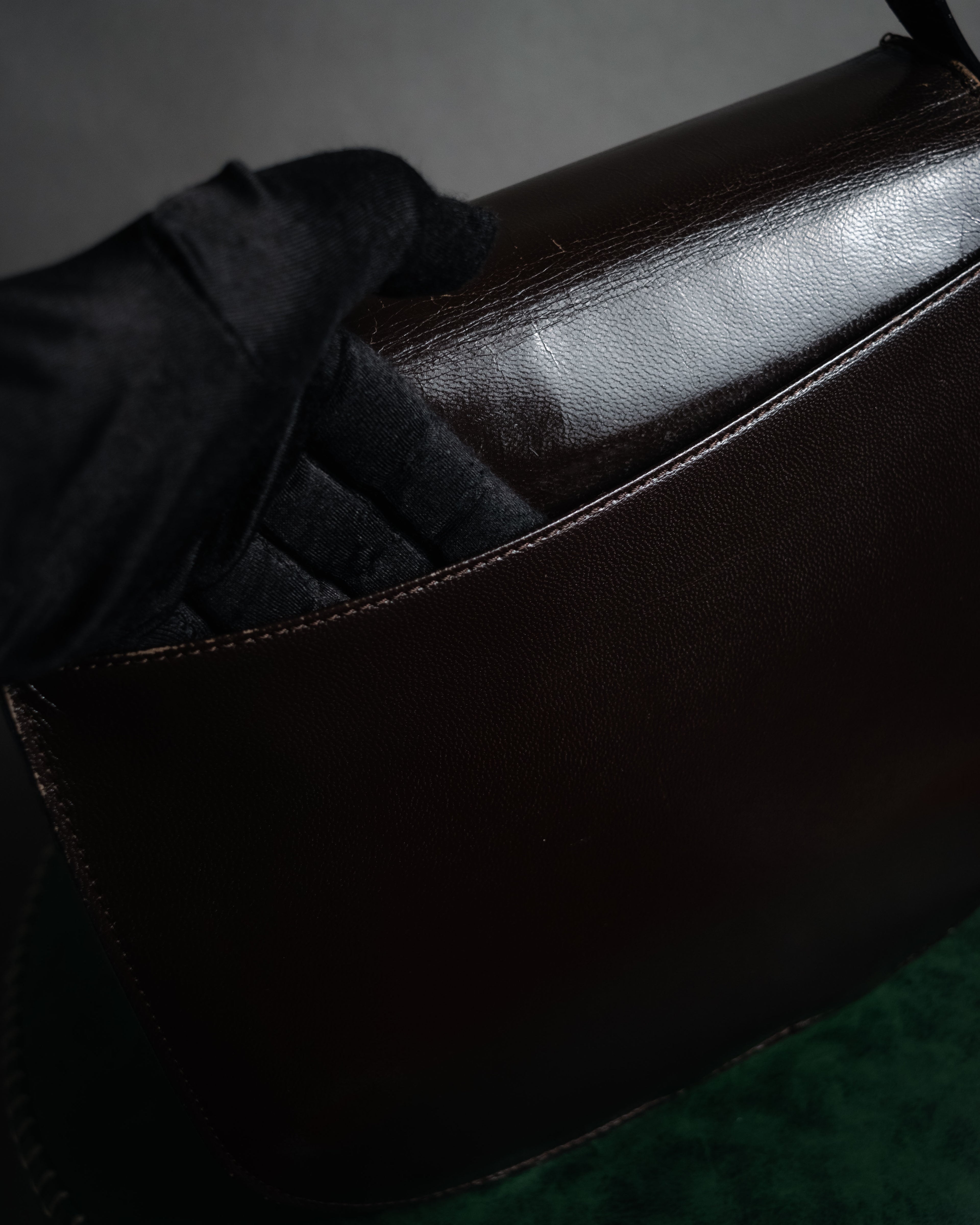 “Yves Saint Laurent” 80’s-90’s Cassandre embossed shoulder bag