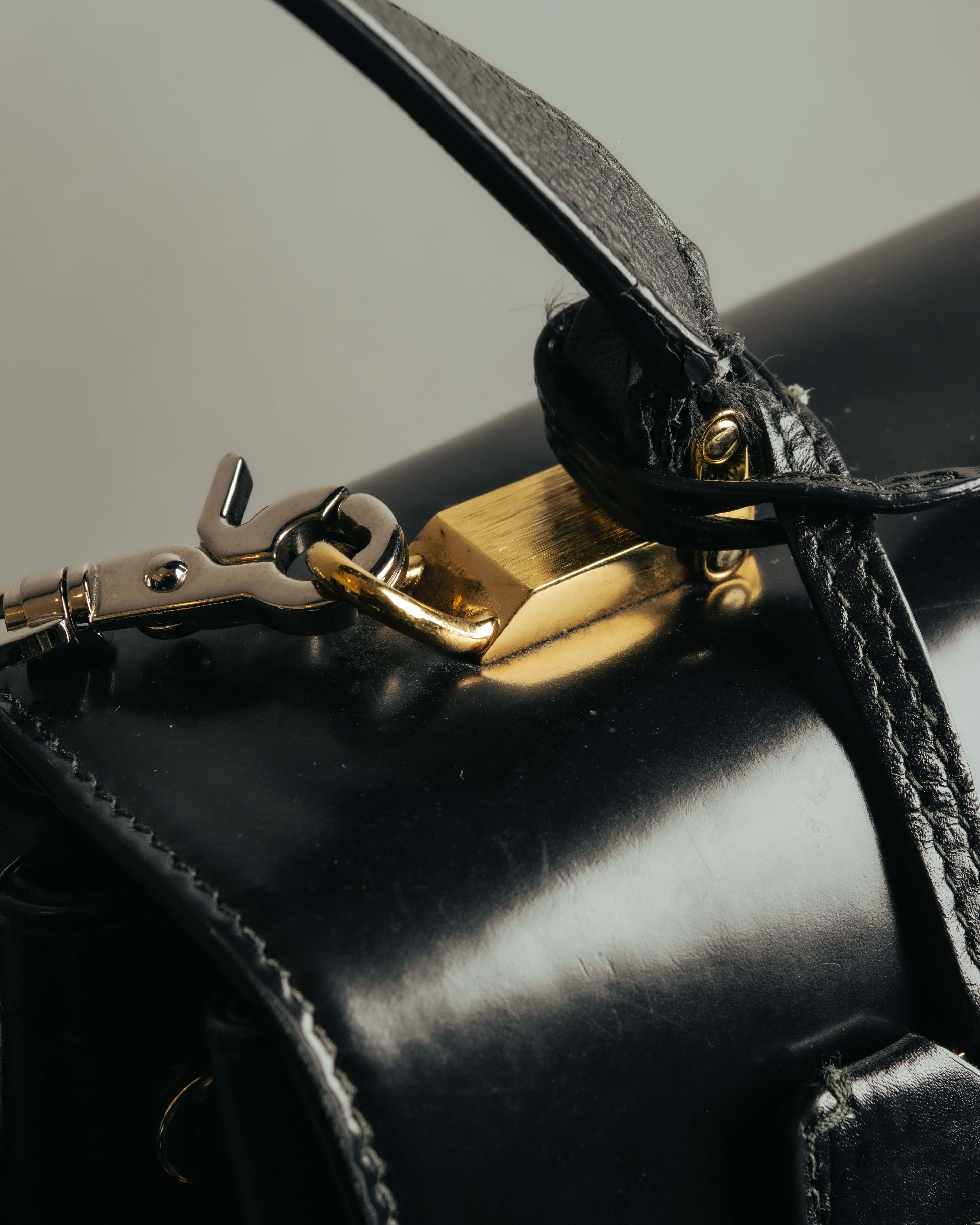 -SPECIAL- “BALENCIAGA” 2013-17 Le dix mixed leather shoulder bag