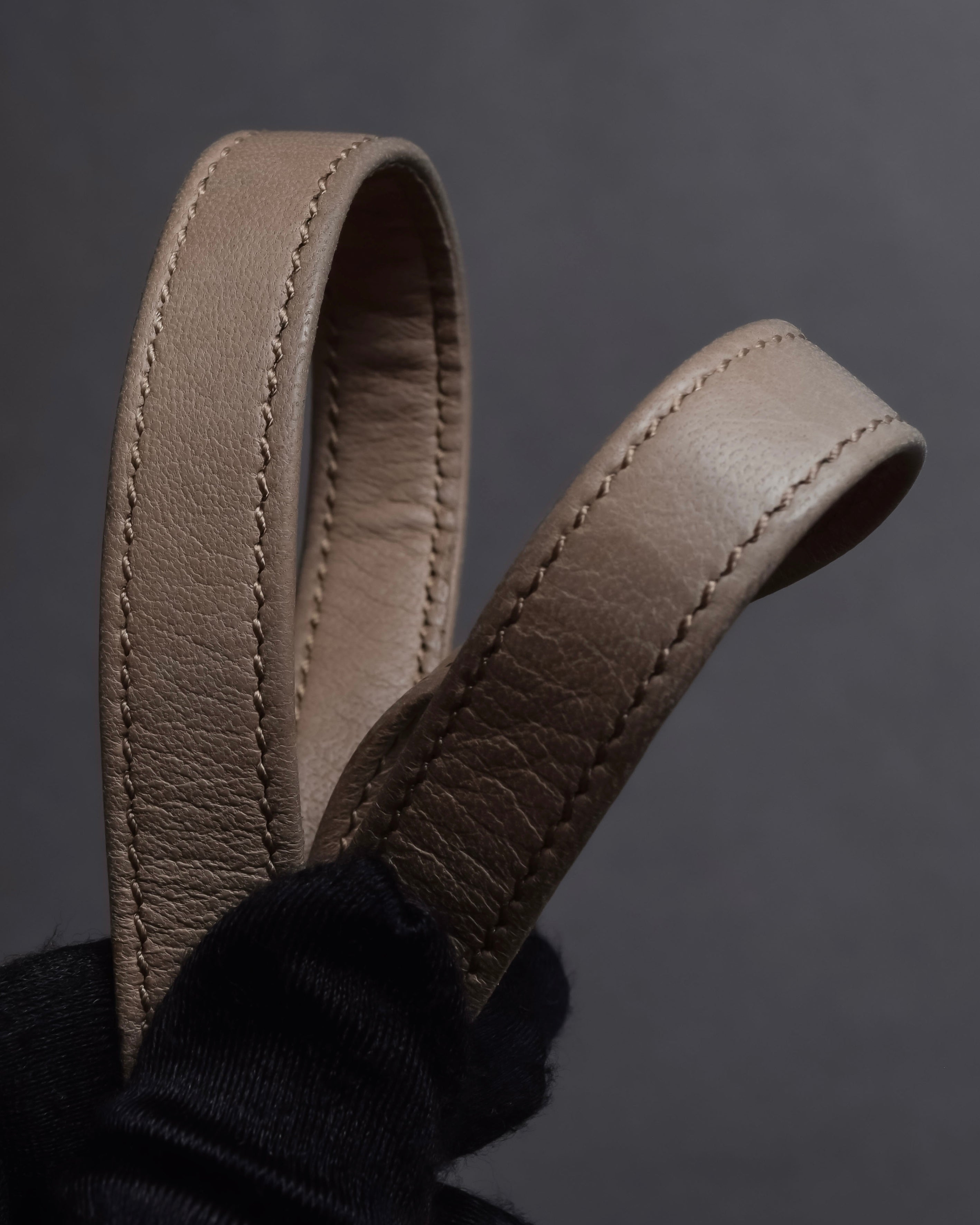 "HERMES" 70's Diamond stitched envelope leather bag