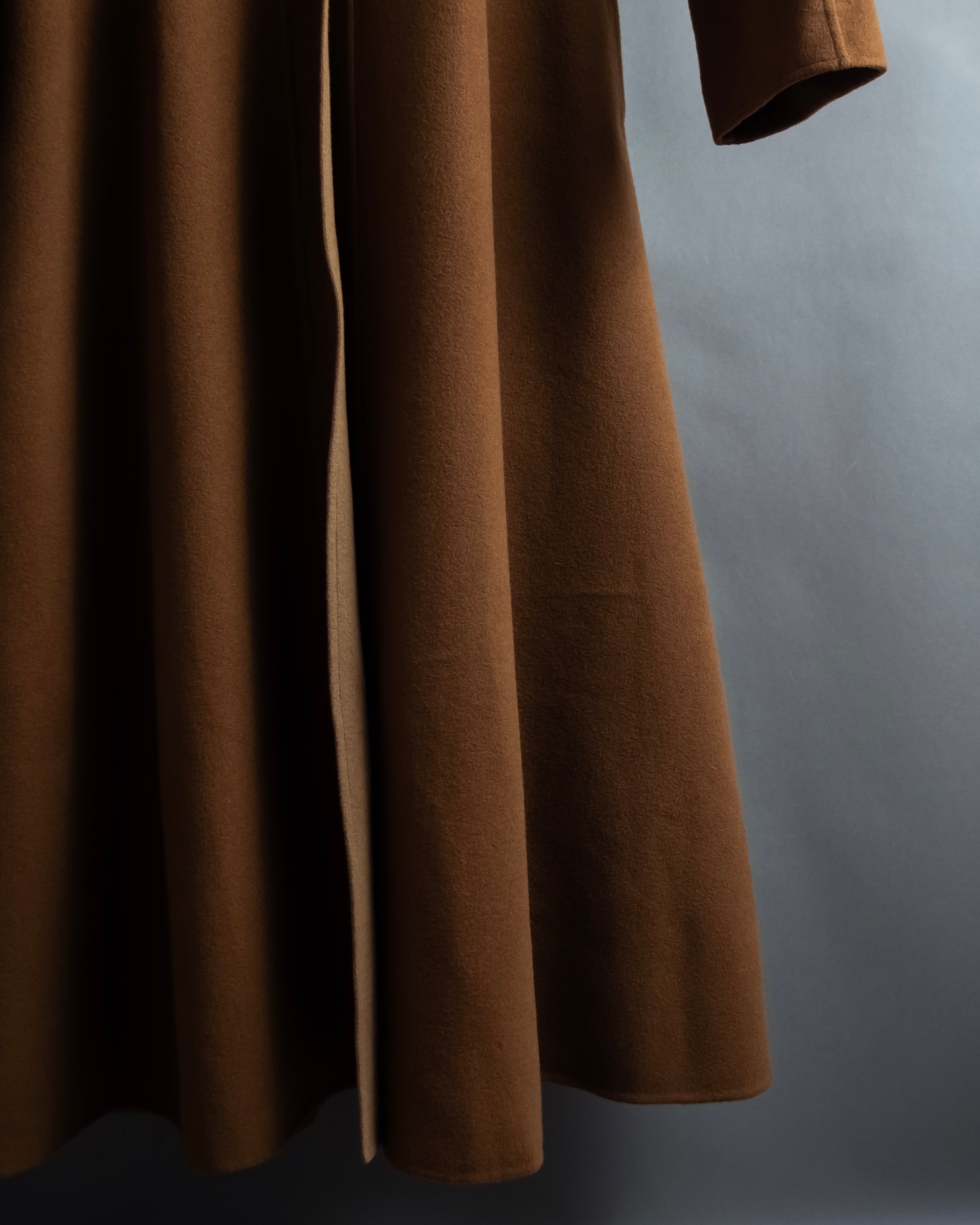 -SPECIAL- "Christian Dior" 80's-90's
Shaped flare silhouette collarless coat