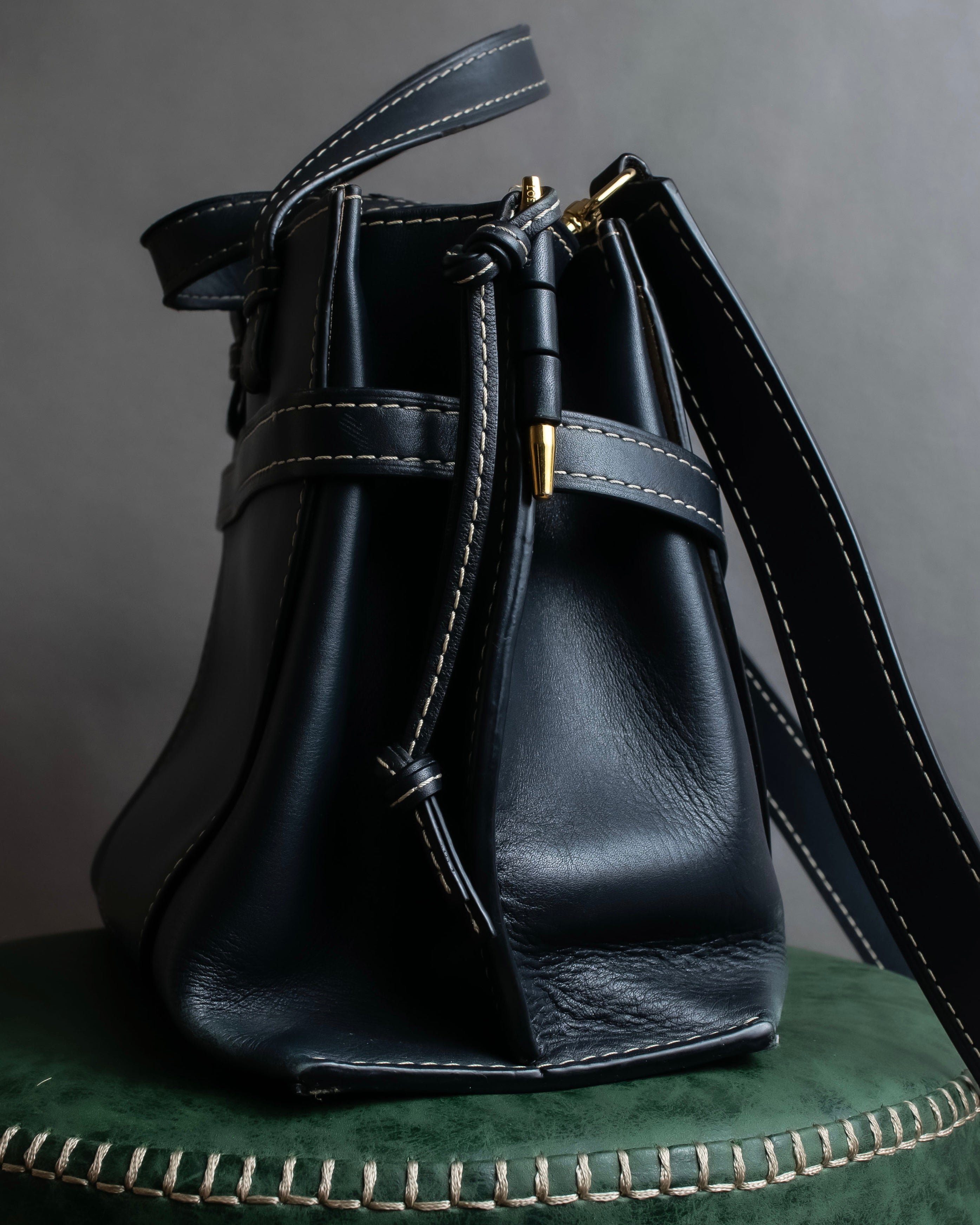 "LOEWE" Gate top handle 2way leather bag
