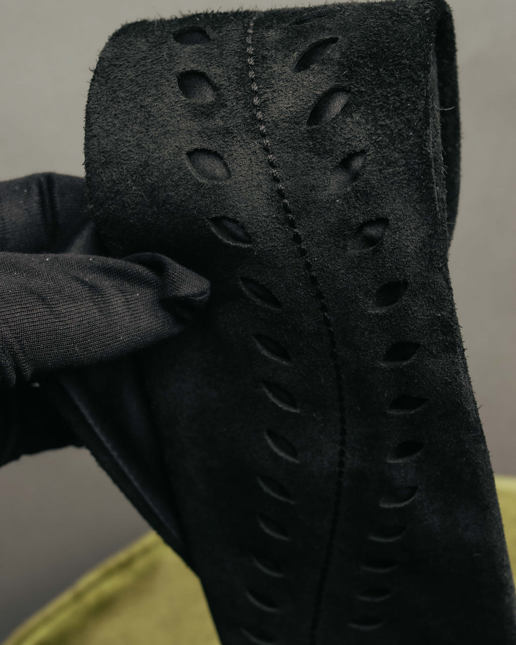 -SPECIAL- “HERMÈS” 2008-18 Suede cutwork leather tie